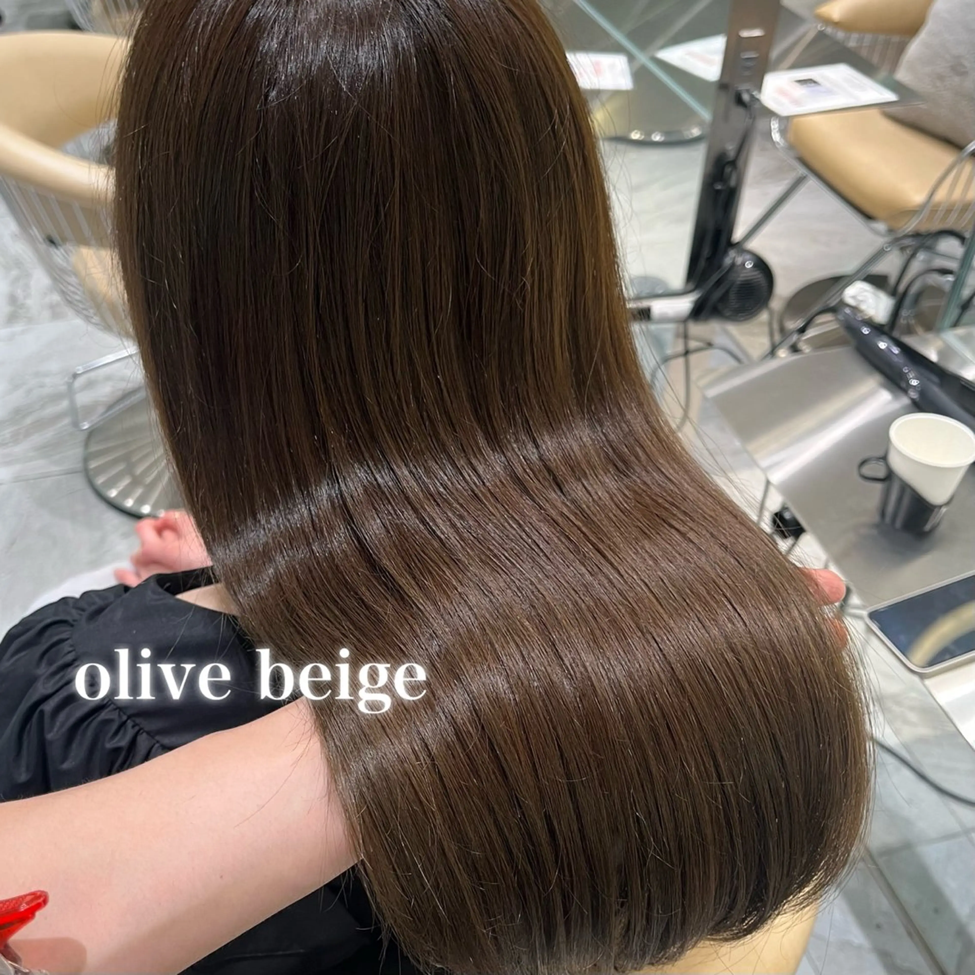 ロング カラー ベージュカラー ブリーチ オリーブベージュ カット ヘアカラー トリートメント 髪質改善/縮毛矯正 松原和志のヘアスタイル