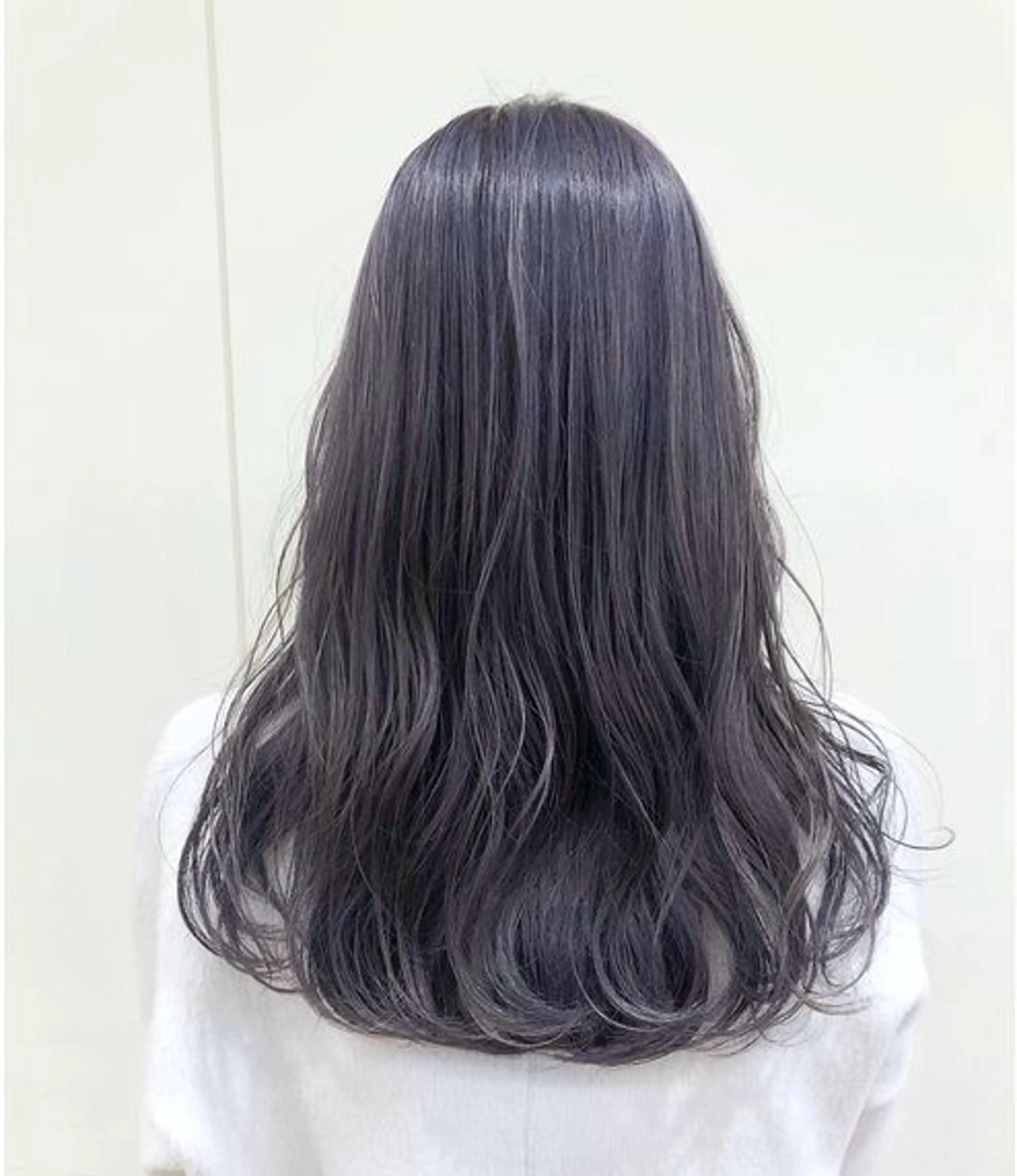 ロング カラー 透明感Color🩶 髪質改善 ユウナ🦋のヘアスタイル