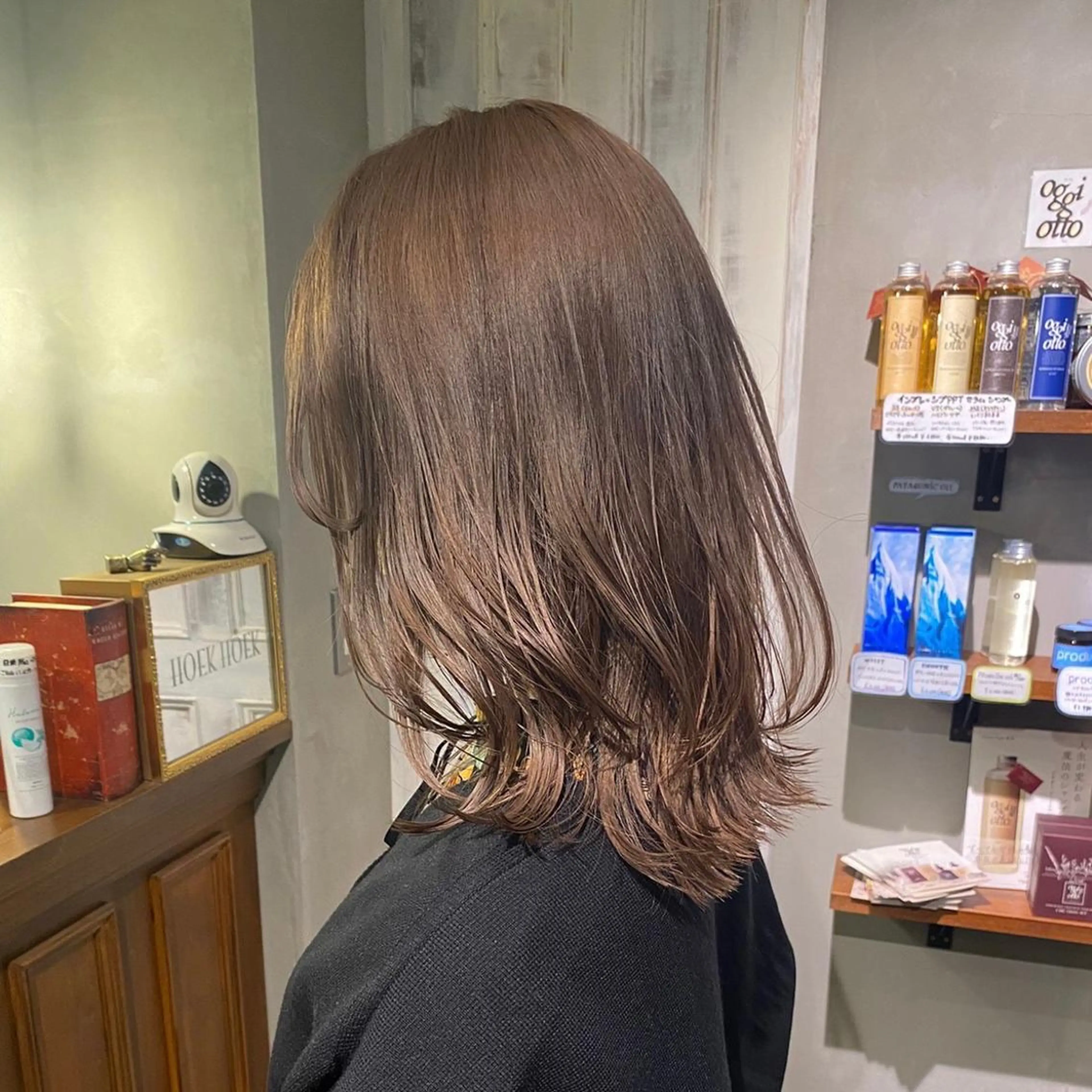 ミディアム カラー カット ヘアカラー むらたねね🌻 艶髪🫧韓国ヘアのヘアスタイル