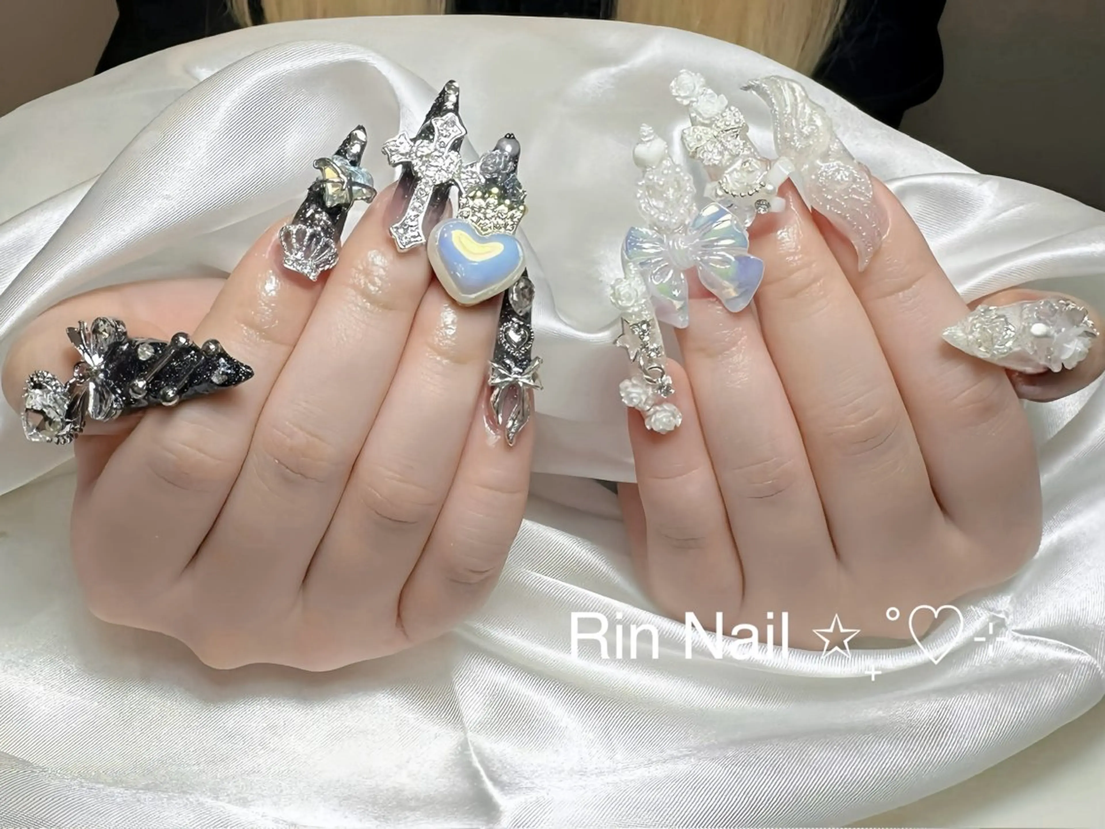 ネイル チークネイル フラッシュネイル フラワーネイル フットネイル ジェルネイル ハンドネイル Rin Nail Shinokuboのネイルデザイン