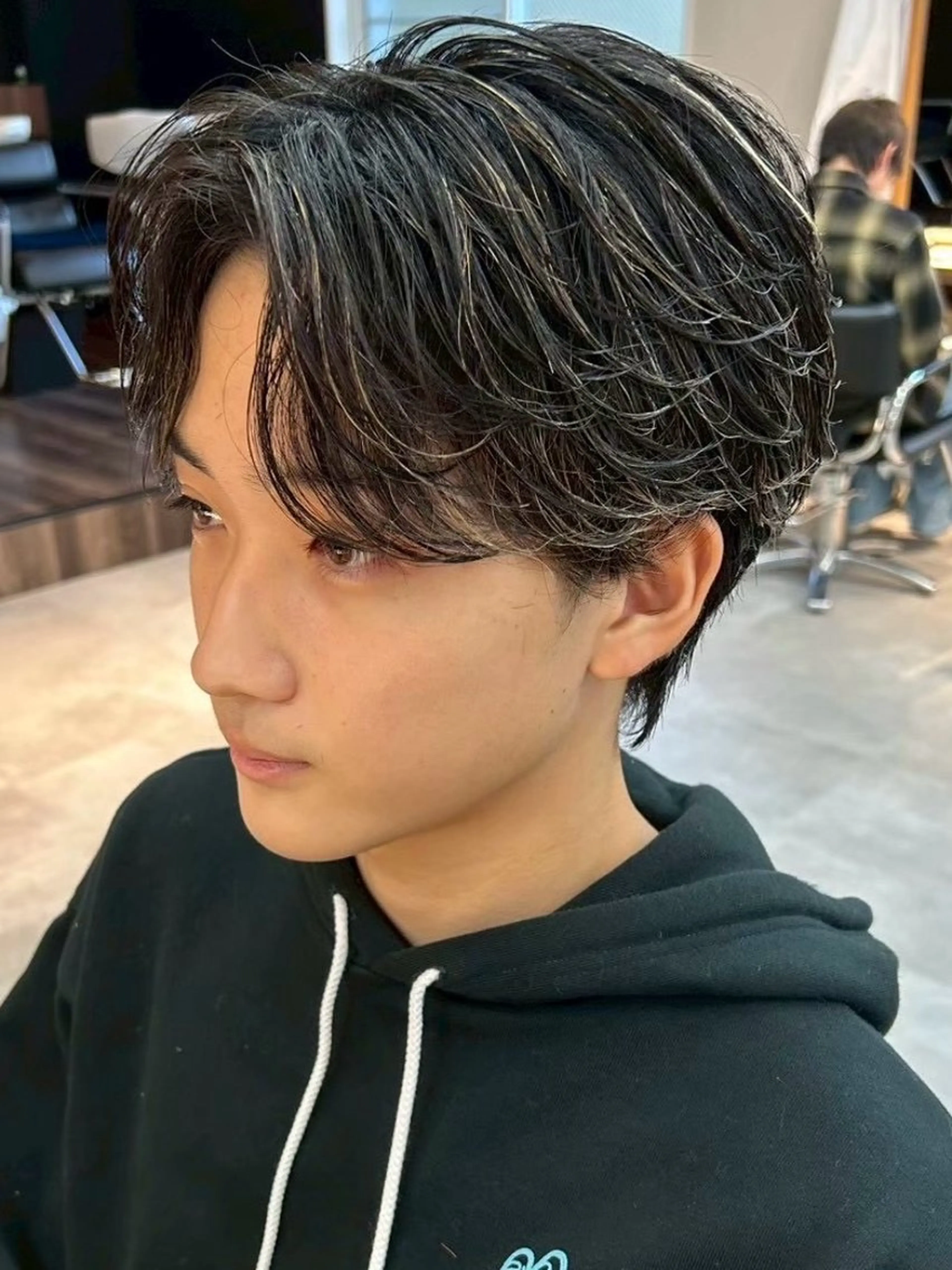 ミディアム メンズパーマ特化 /メンズ支持率◎のヘアスタイル