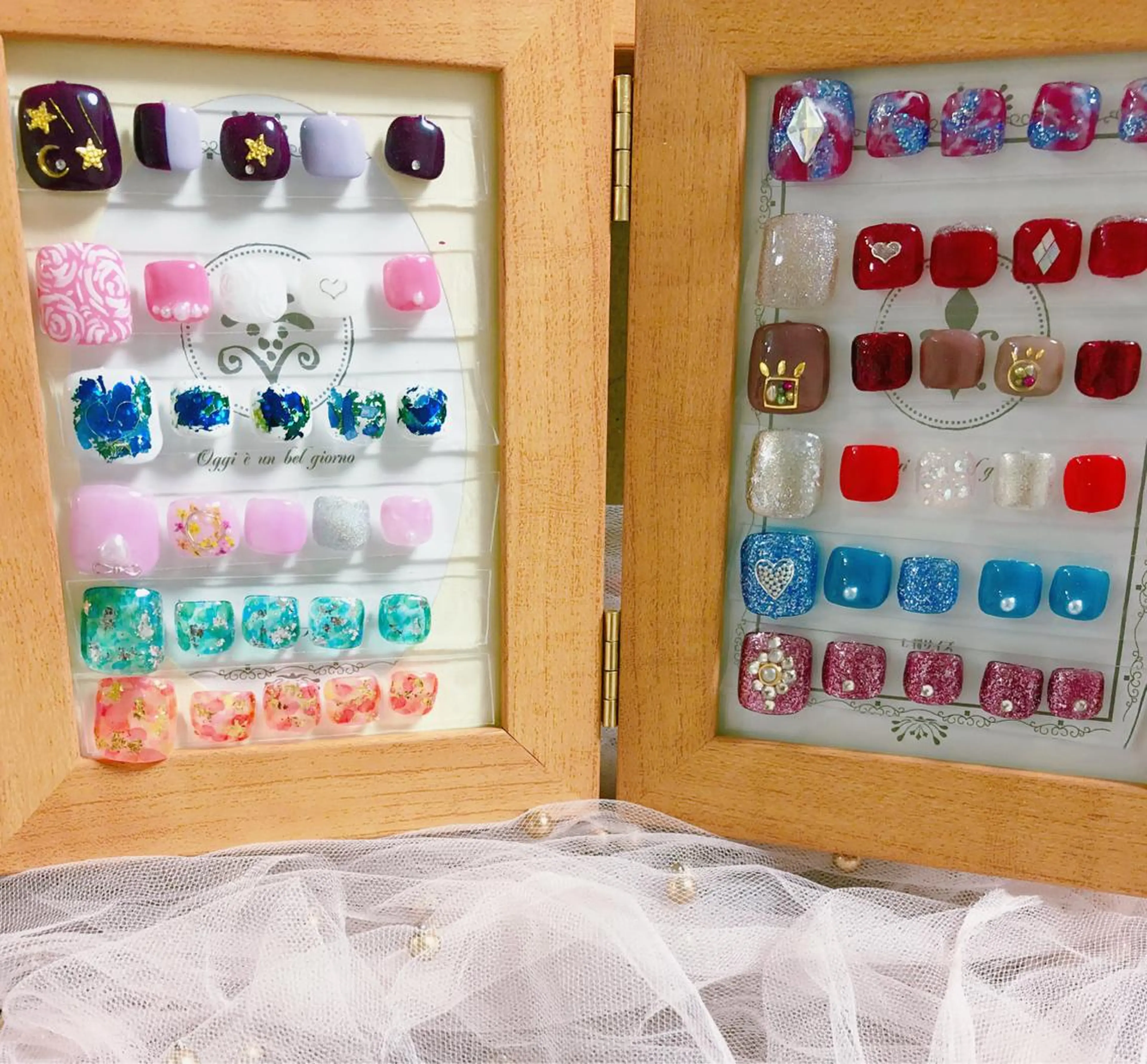 ネイル マジック ミラーのネイルデザイン