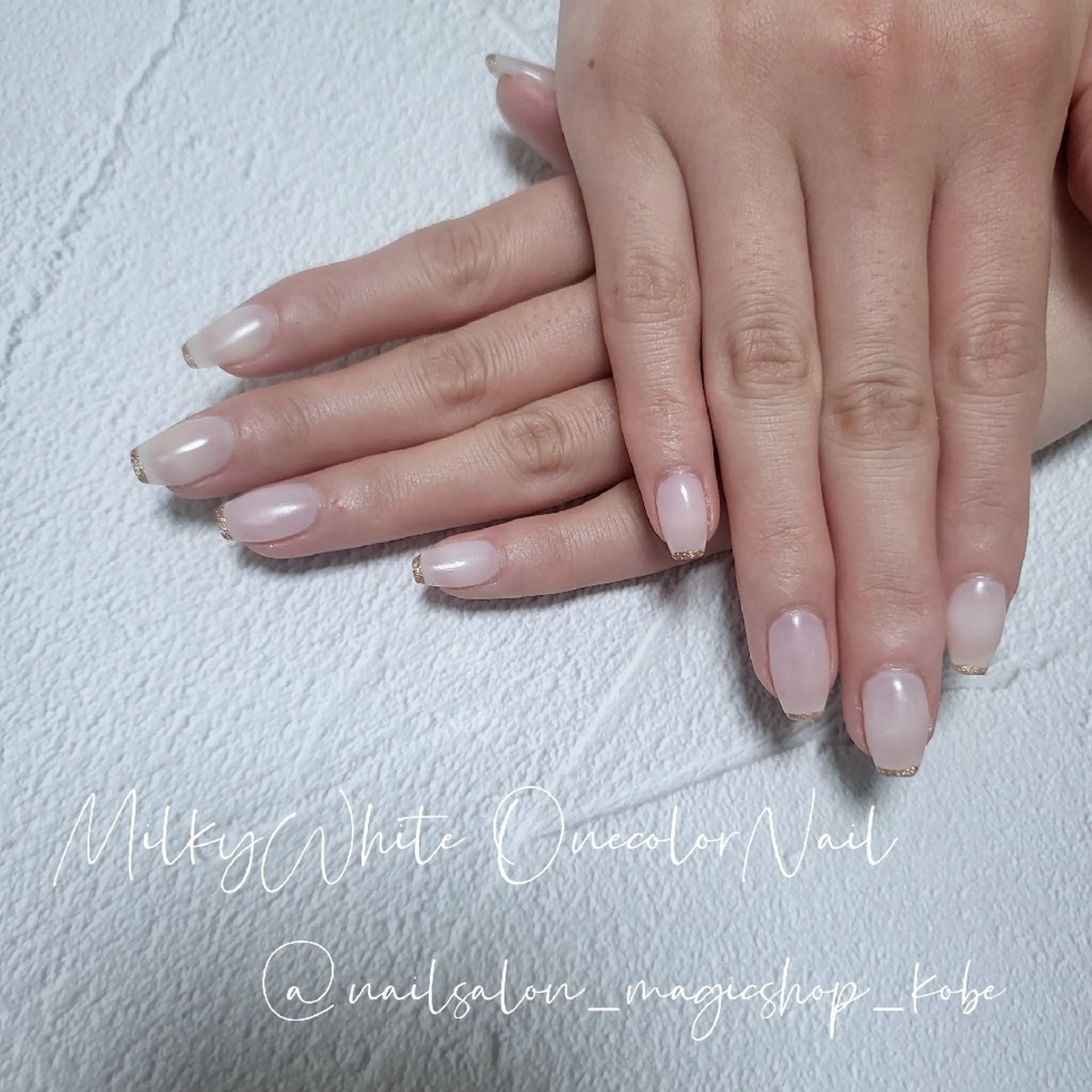 ネイル ジェルネイル ゴールド ゴージャス ラメ(グリッター) オフィスネイル ハンドネイル Nailsalon MagicShopのネイルデザイン