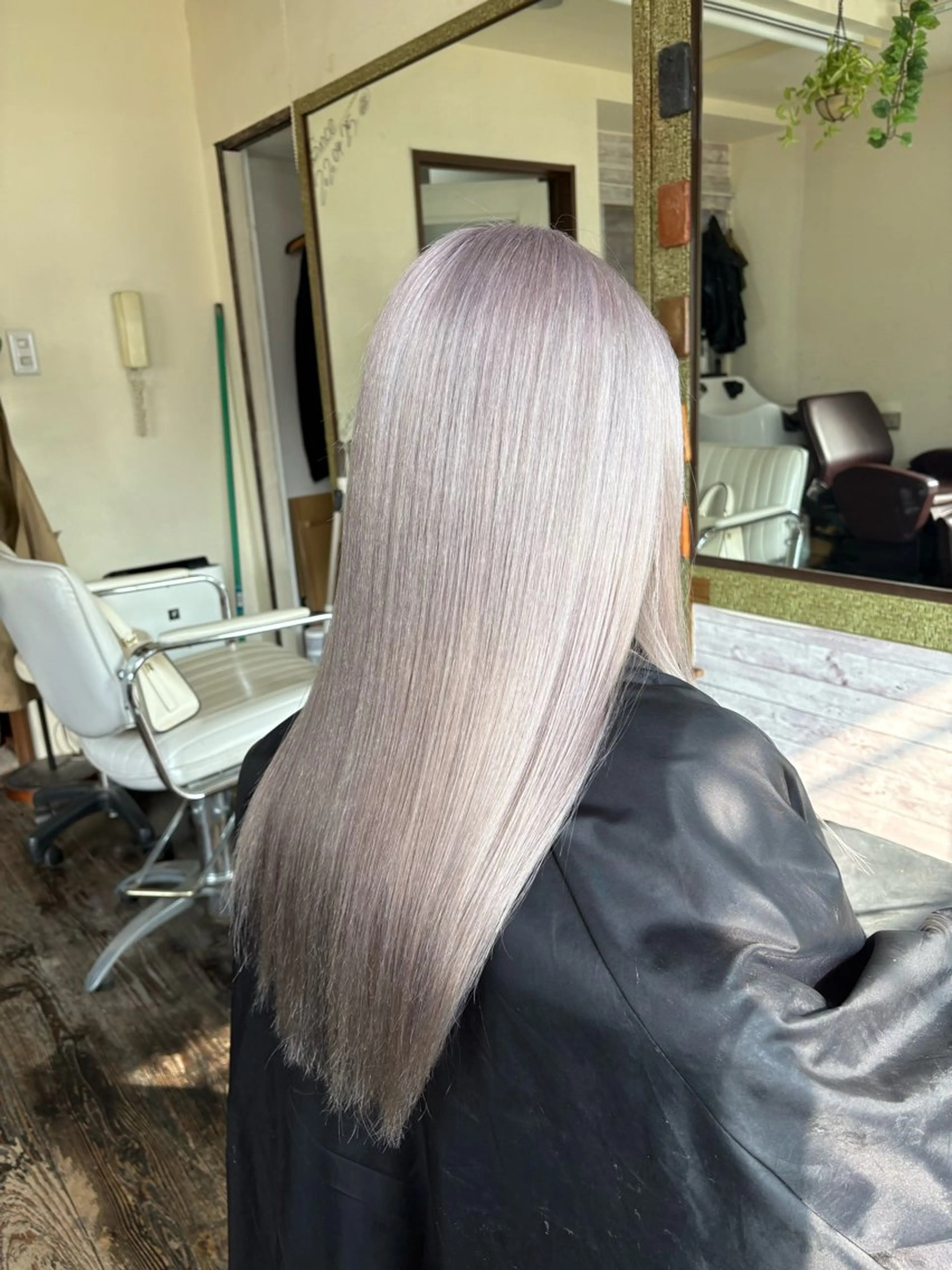 カラー 渡辺 健太のヘアスタイル