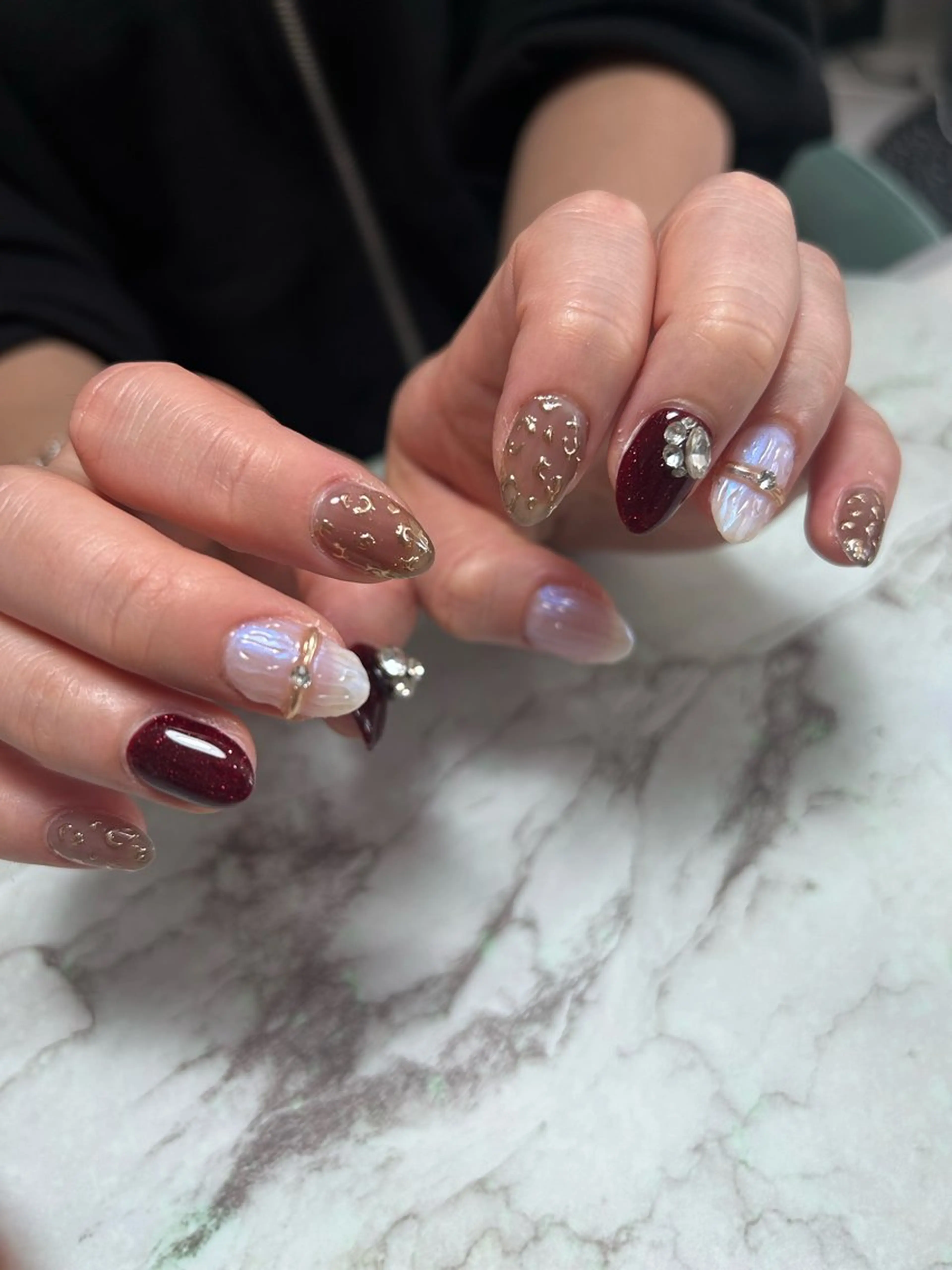 ネイル ハンドネイル フットネイル TESORO nailのネイルデザイン