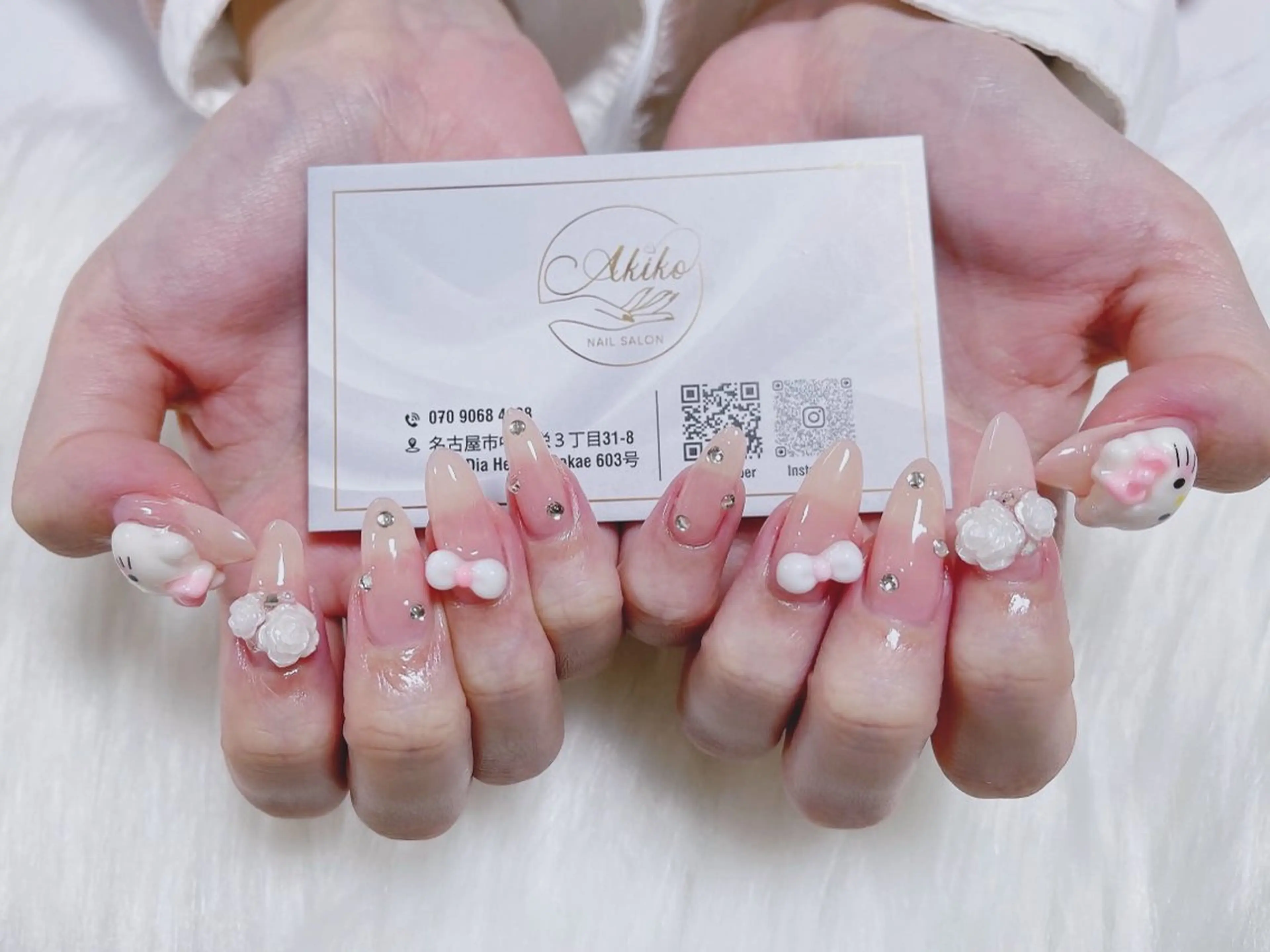 ネイル フットネイル ジェルネイル 韓国ネイル マグネットネイル 持ち込み ハンドネイル AKIKO ネイルサロンのネイルデザイン