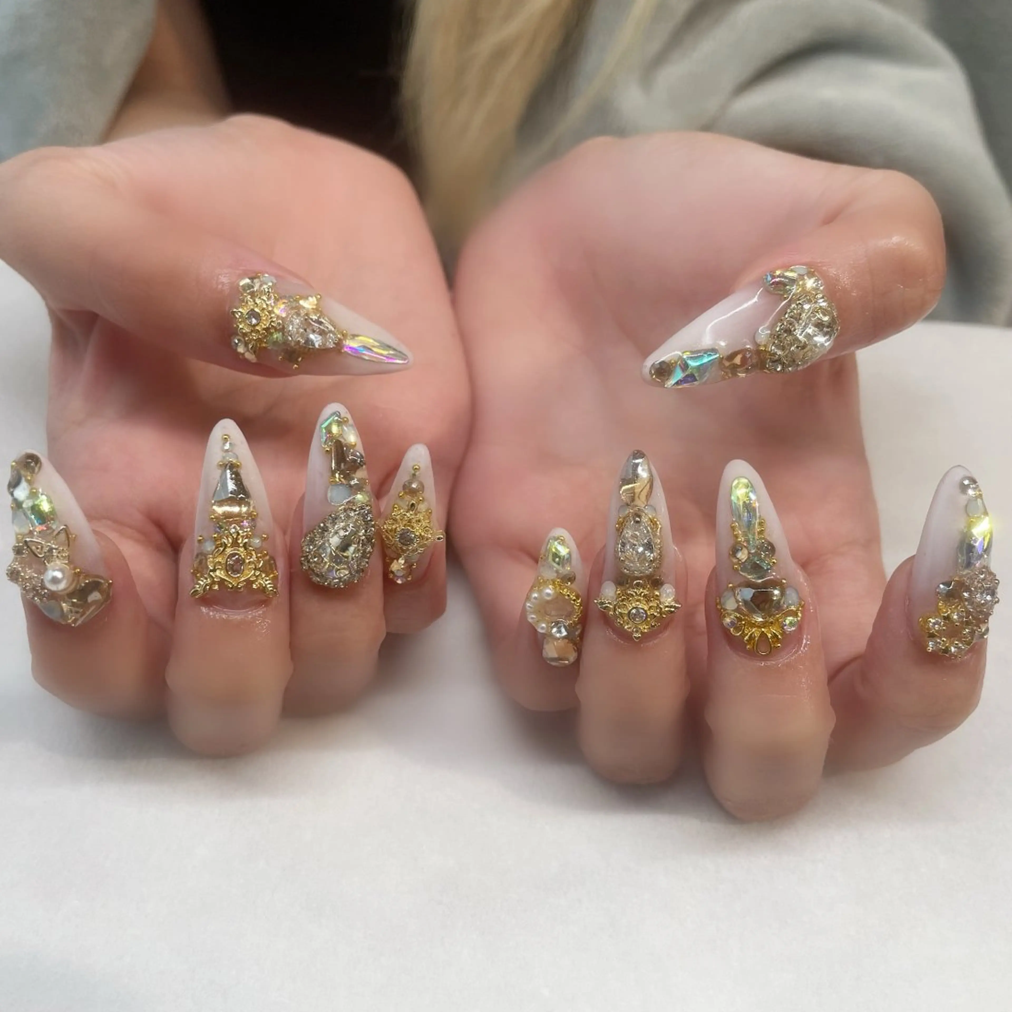 ネイル ハンドネイル 💎🐰 saki. m 🐰💎のネイルデザイン