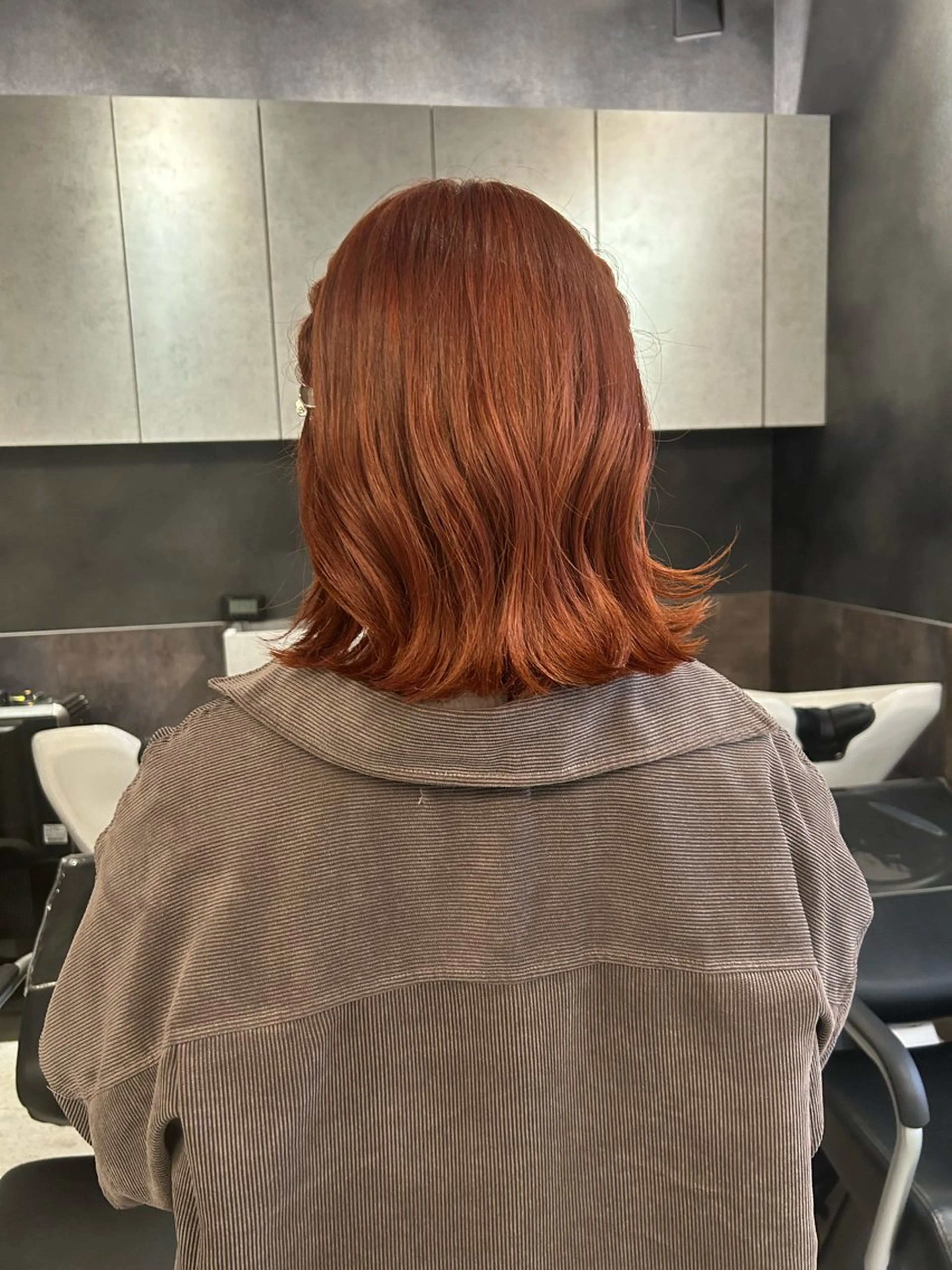 セミロング カラー ベージュカラー 透明感カラー オリーブベージュ ピンクカラー ピンクベージュ カット ヘアカラー SAKINO． ベージュカラーのヘアスタイル