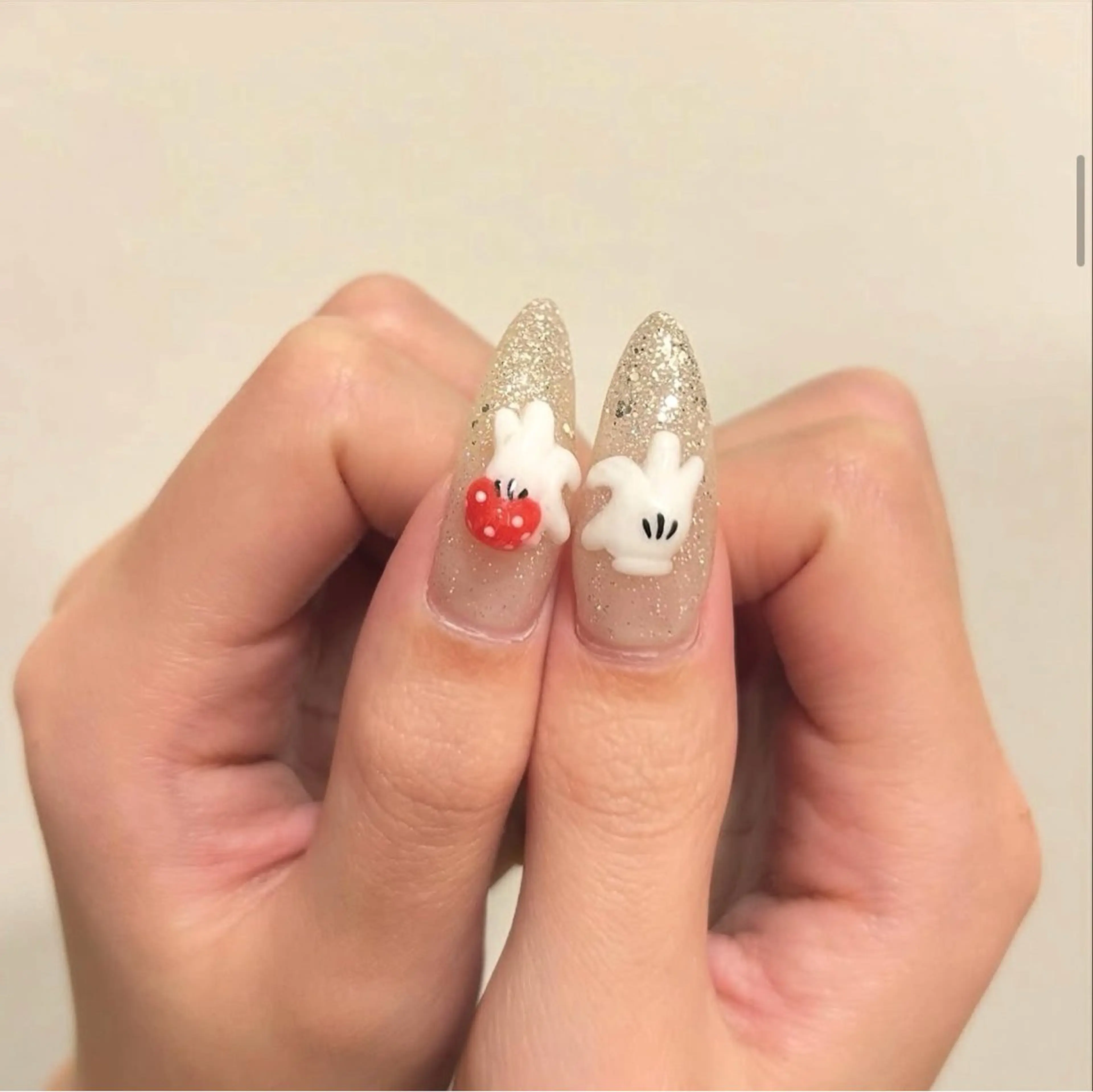 ネイル ハンドネイル 出村谷 海月のネイルデザイン