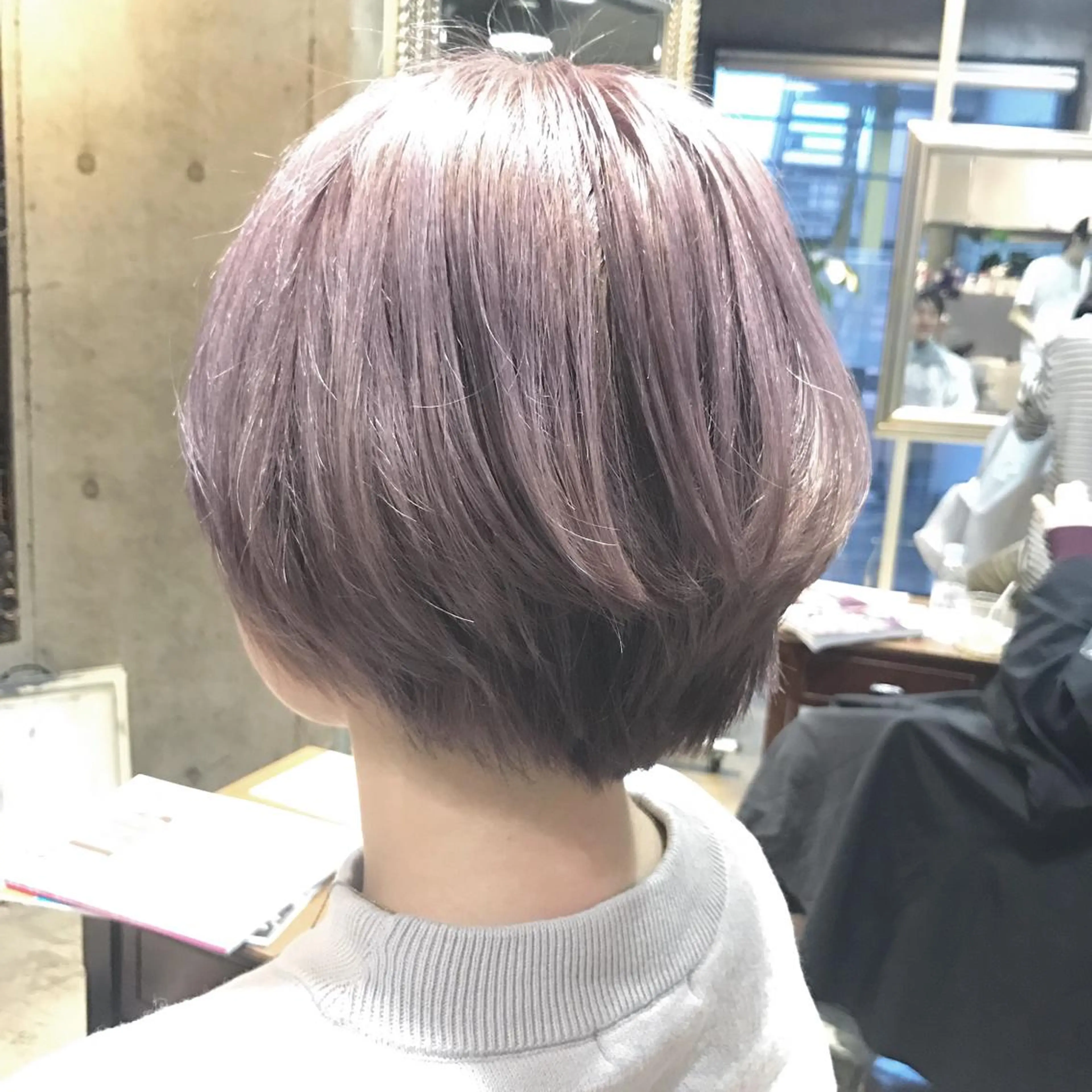 ショート カラー パーマ ヘアアレンジ メンズ キッズ ネイル マツエク・マツパ グレージュ ラベンダーカラー ラベンダーグレージュ ラベンダーグレー サロンドミルク 原宿のヘアスタイル