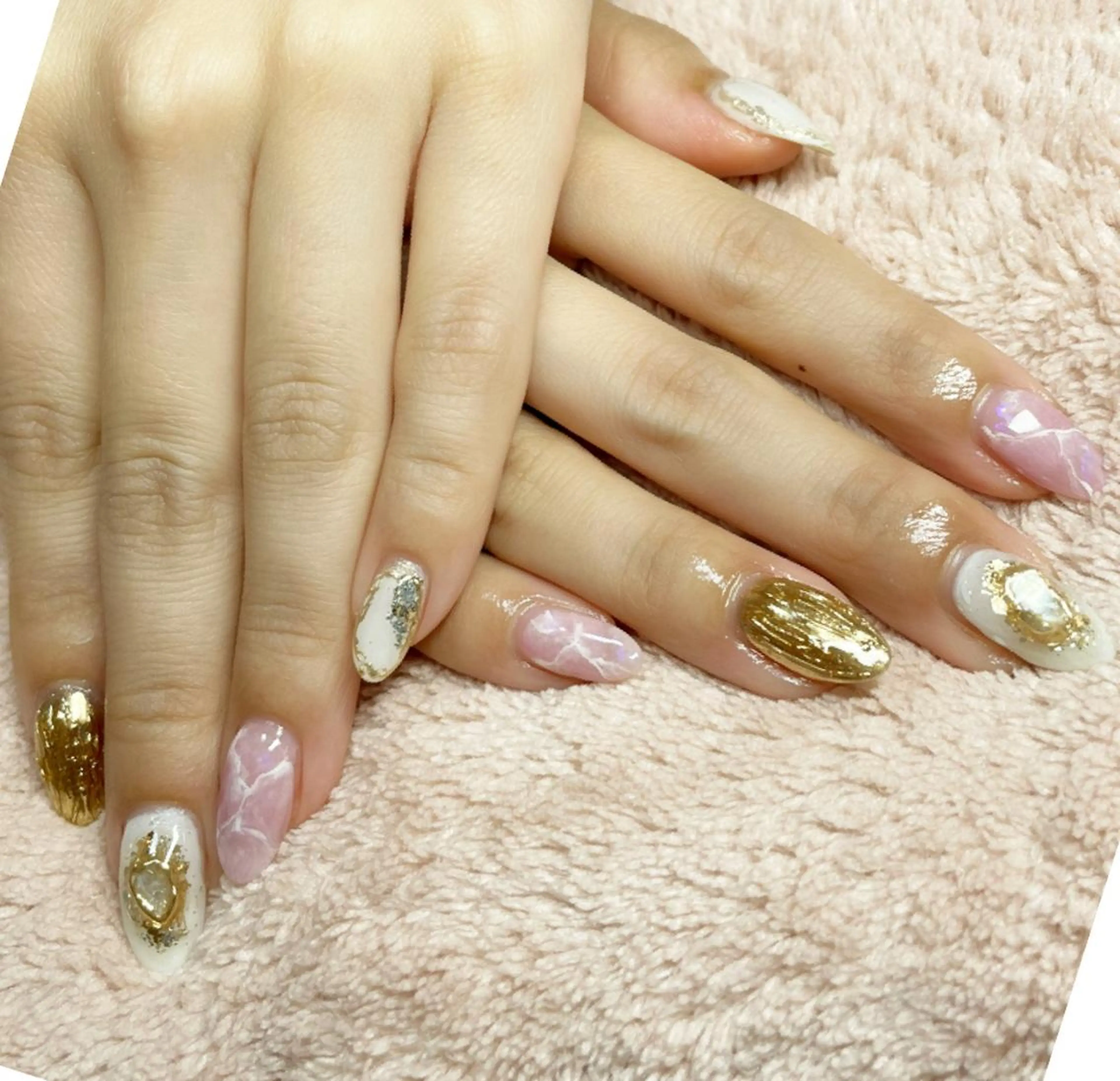 ネイル Rena-ju キャサディのネイルデザイン