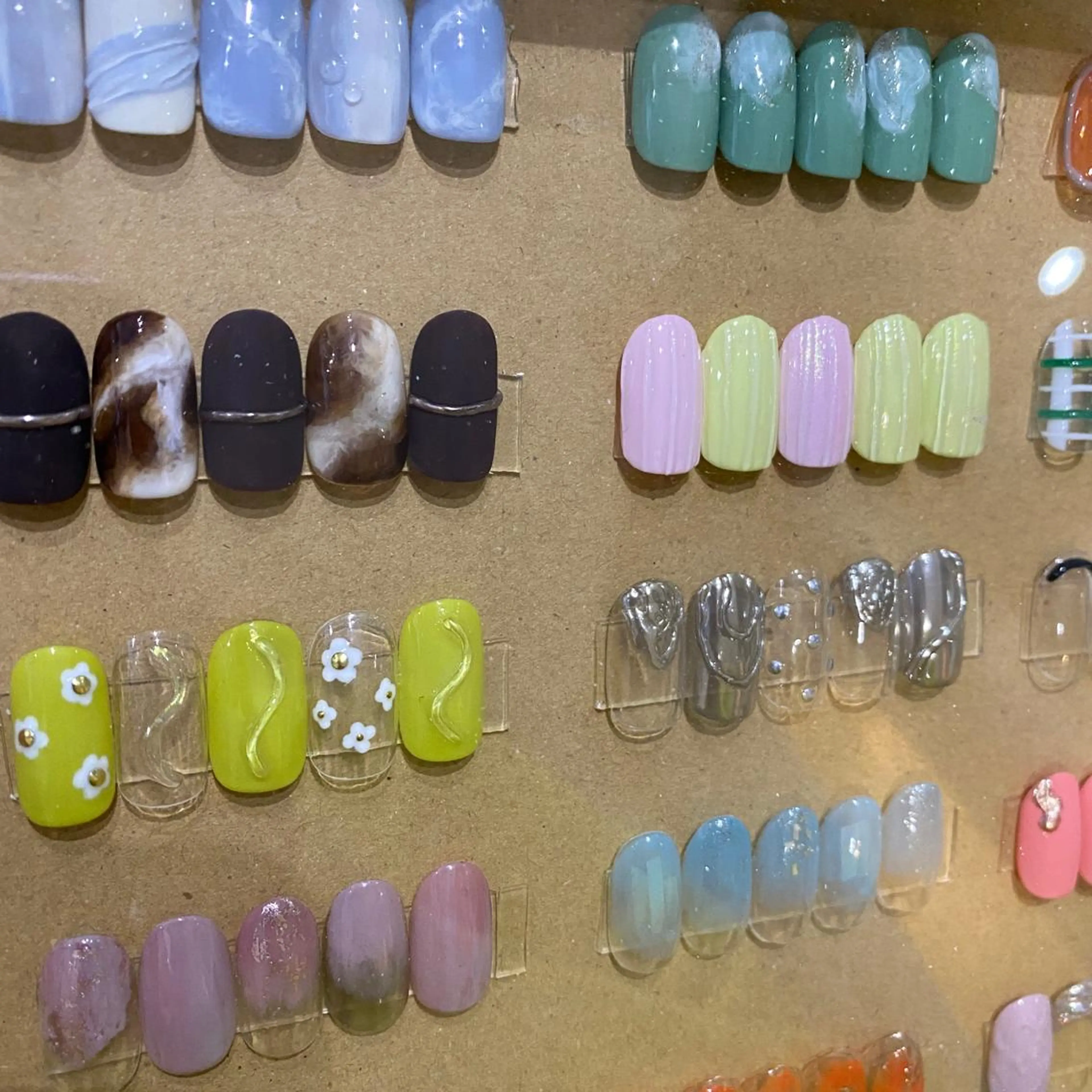 ネイル マツエク・マツパ ハンドネイル nailist SAYAのネイルデザイン