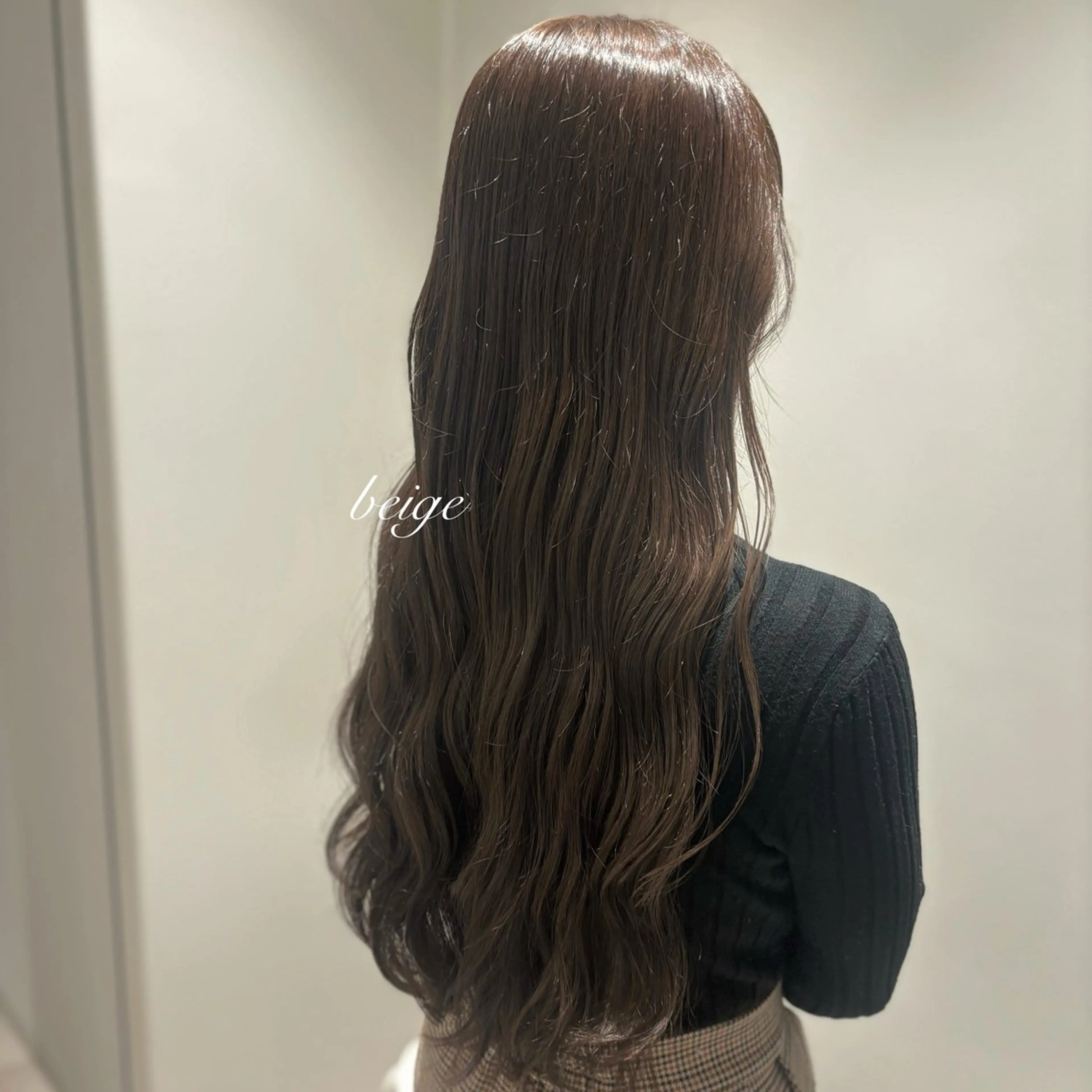 ロング カラー ロング 髪質改善カラー ベージュ🤎YUMEのヘアスタイル