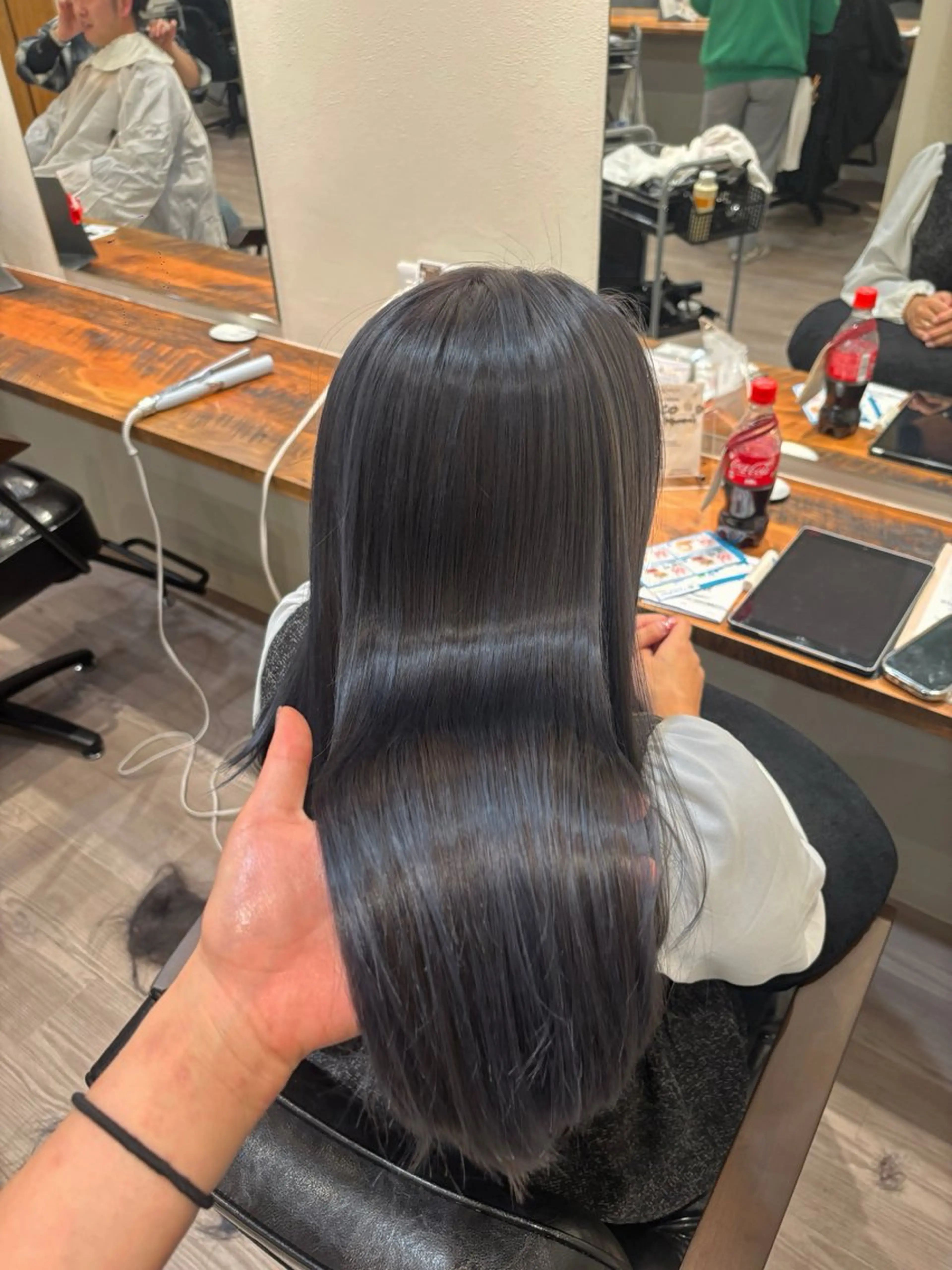 酸性ストレート✨＋TOKIOトリートメント+カットの写真