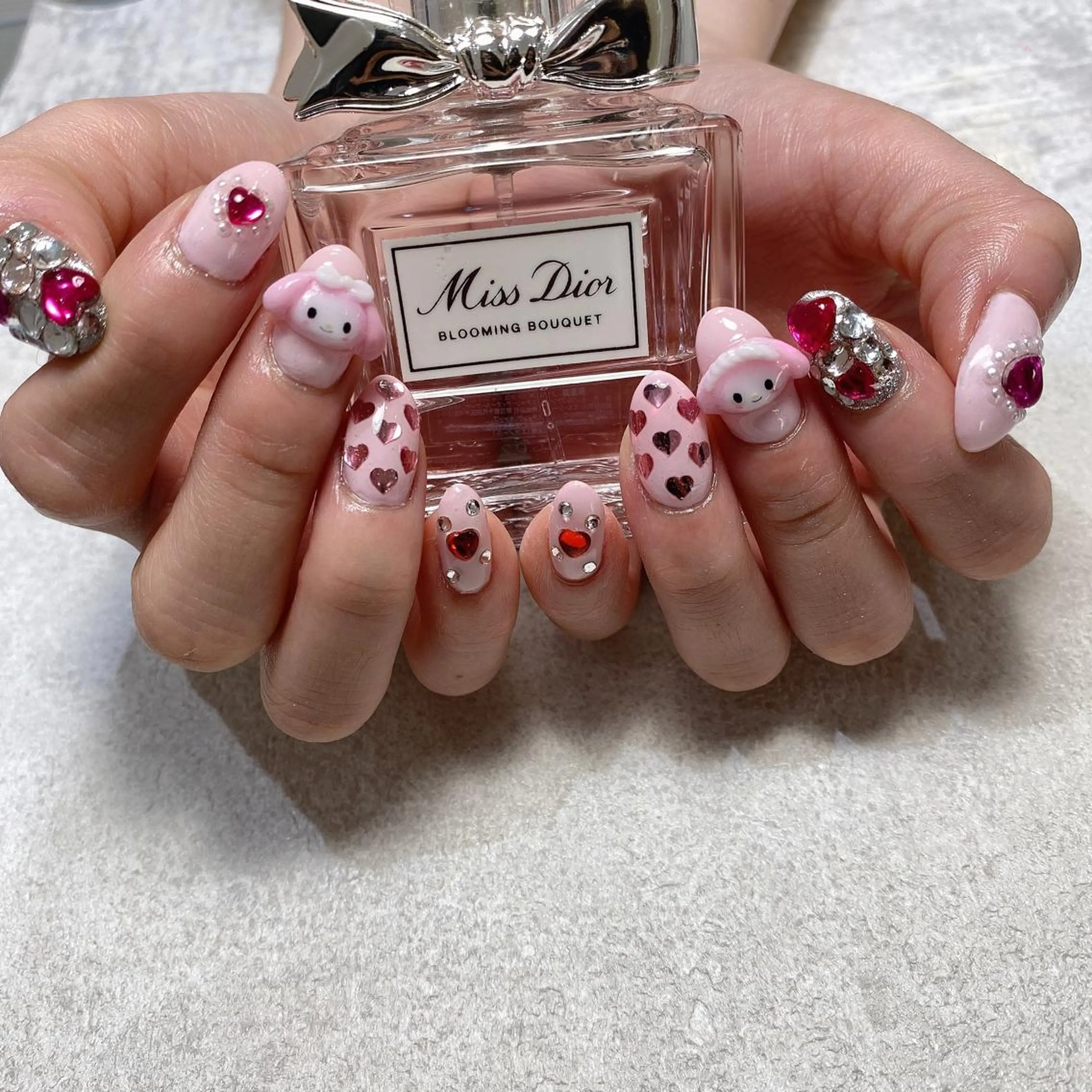 ネイル 菅 恵奈のネイルデザイン