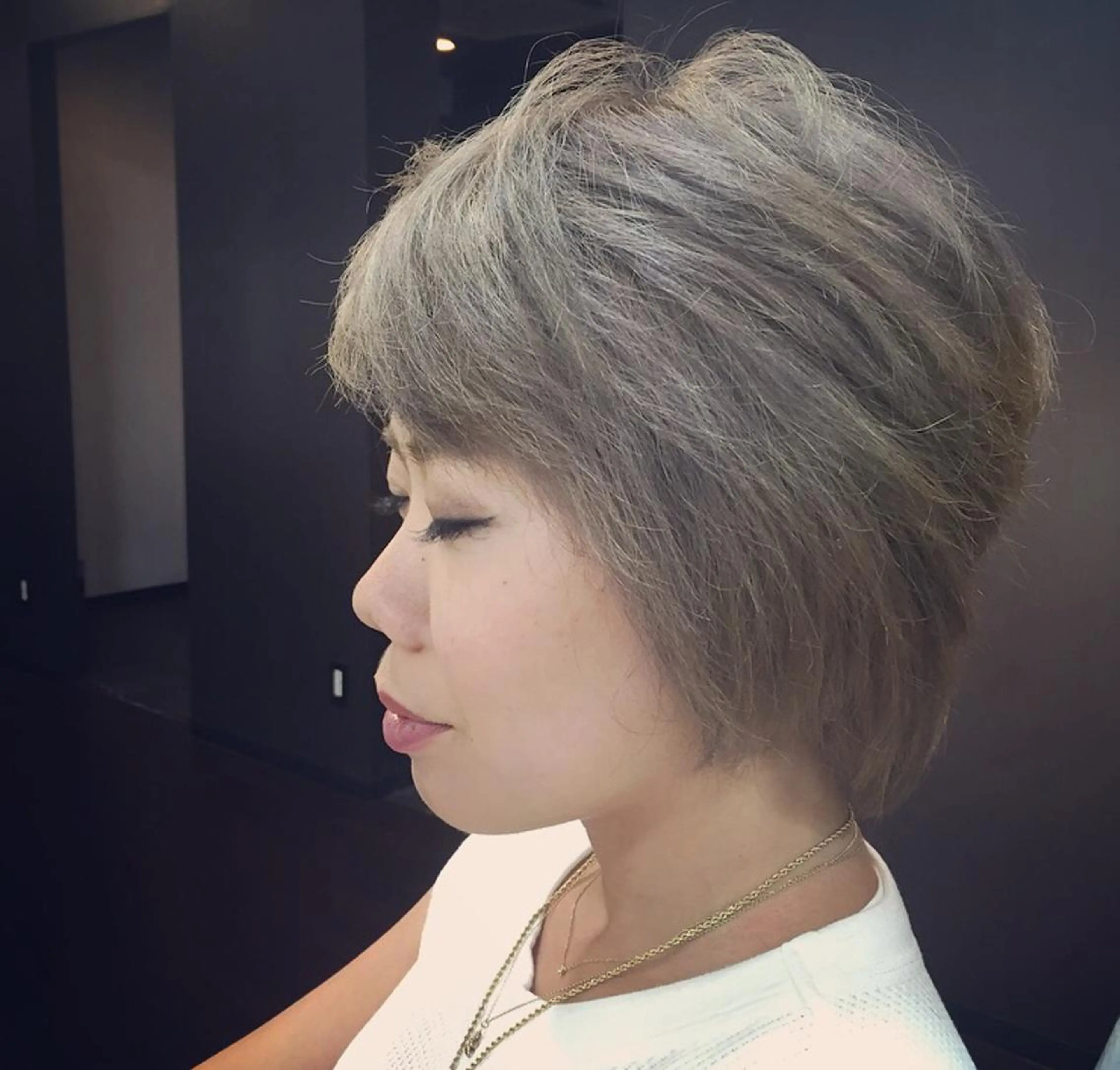 ショート カラー ブリーチ ショートヘア 浅沼 美歩のヘアスタイル