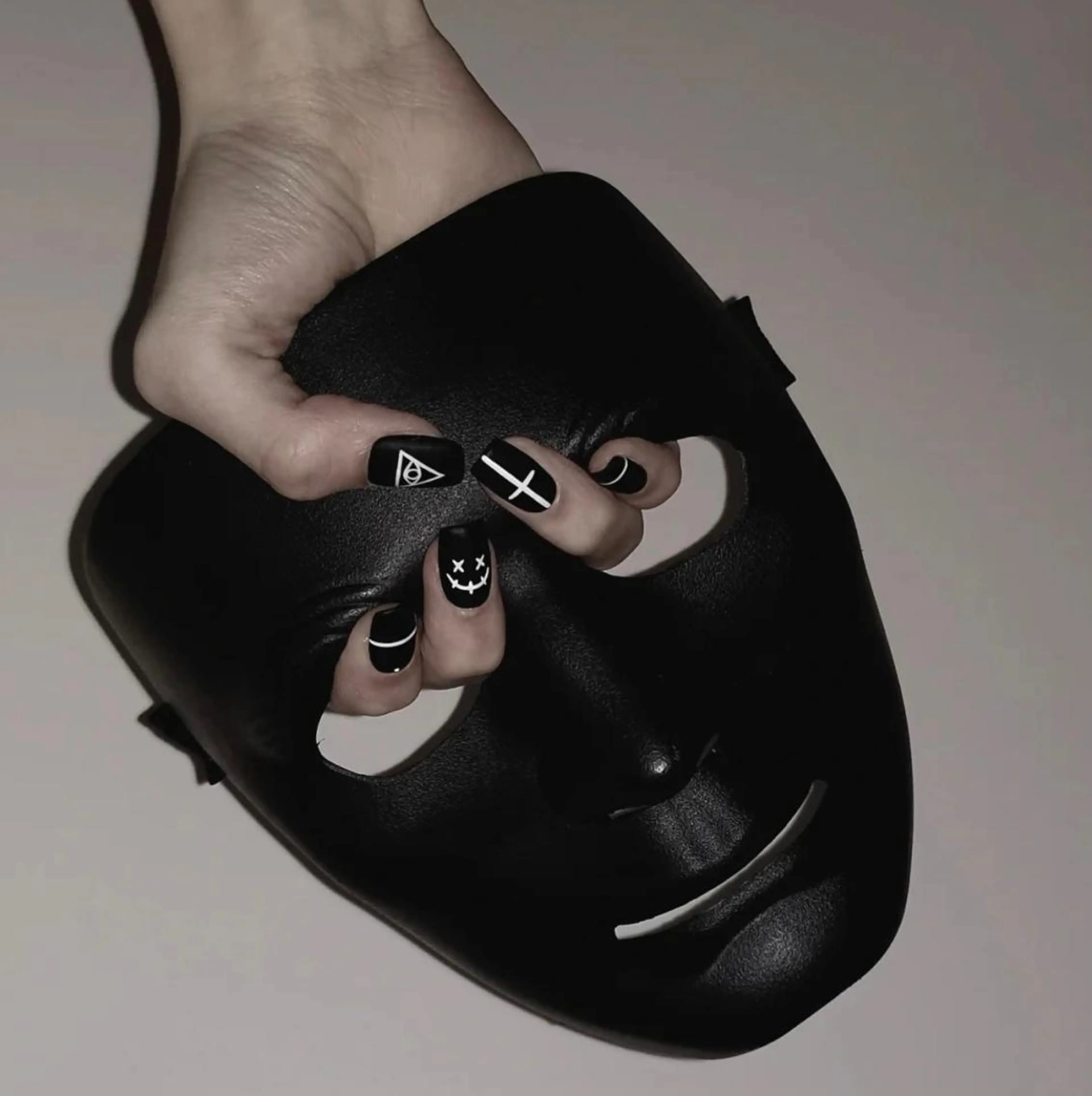 ネイル ネイルサロン 9Carats神田のネイルデザイン