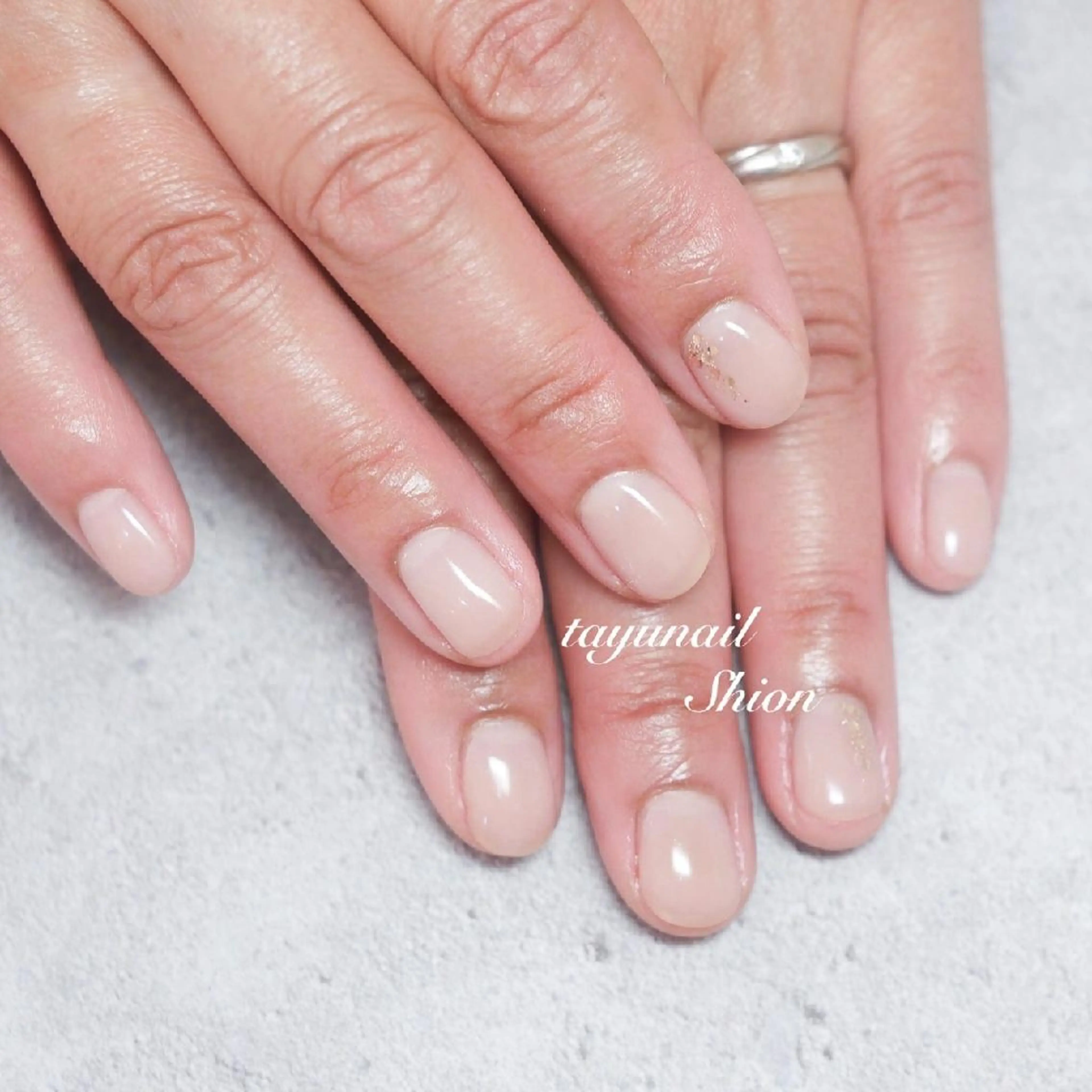 ネイル ブルー ジェルネイル ラメ(グリッター) ワンカラーネイル パラジェル ネイルサロン 【たゆnail】のネイルデザイン