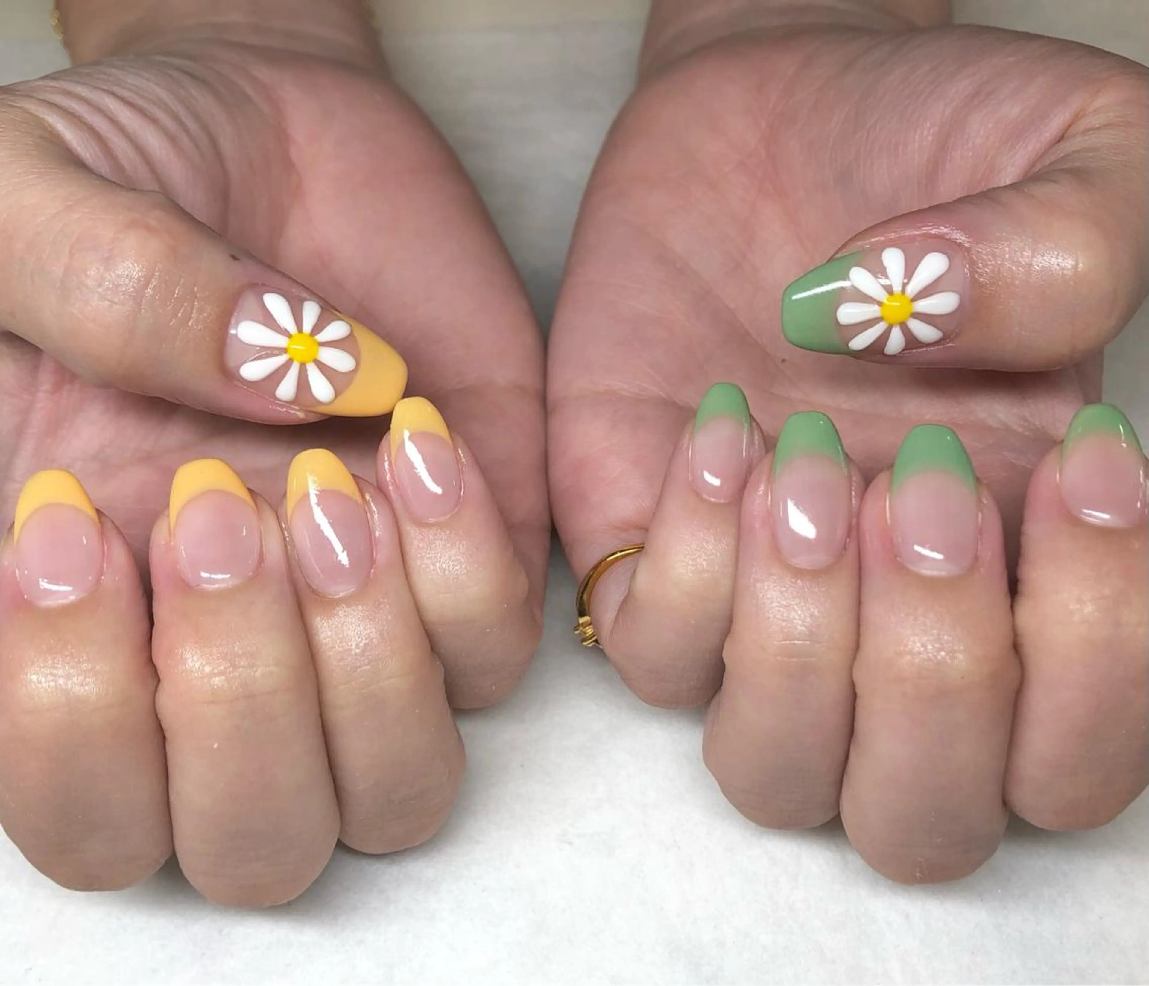 ネイル フレンチネイル 持ち込み ぷっくりネイル いちじゅう あおいのネイルデザイン