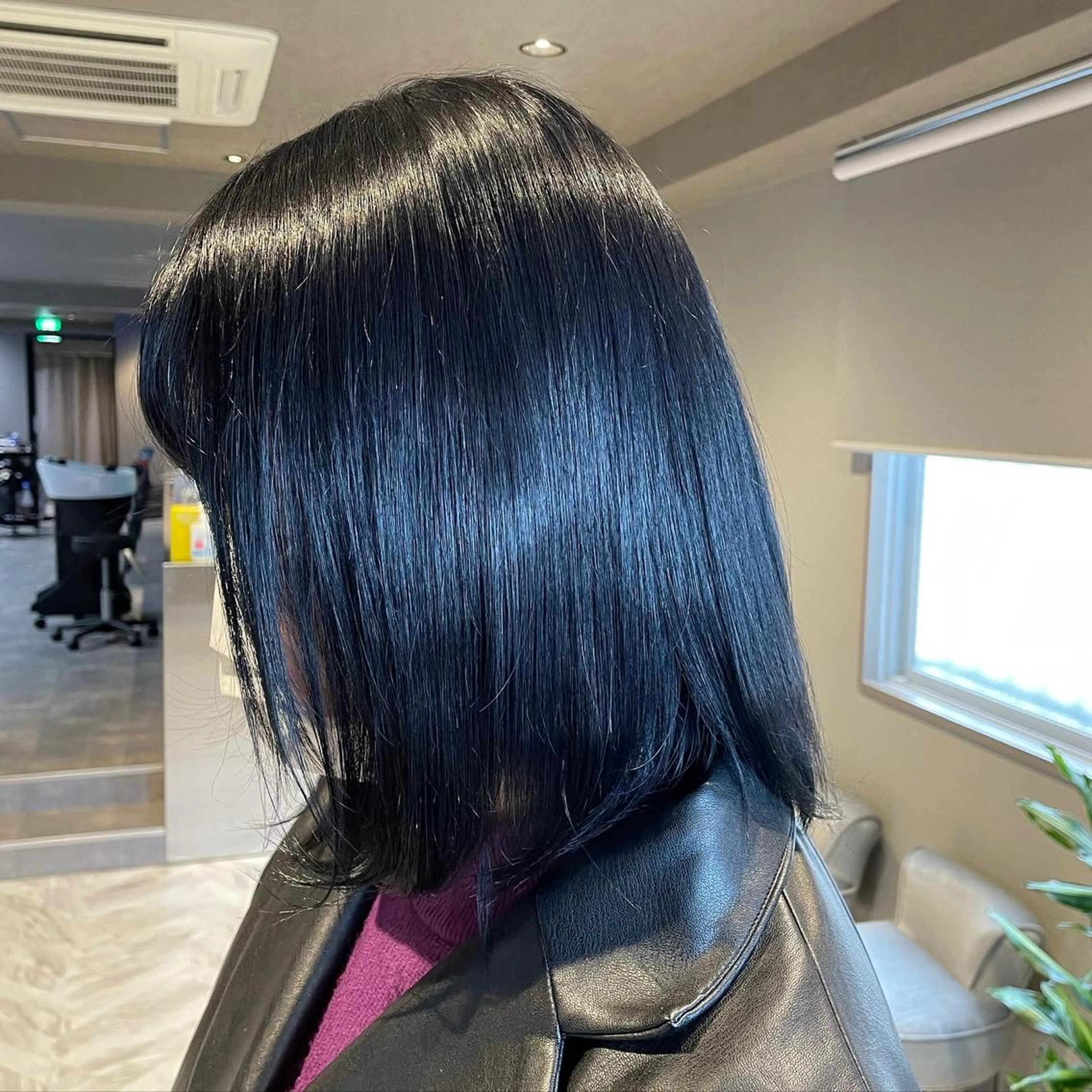 ミディアム カラー さと ちはるのヘアスタイル