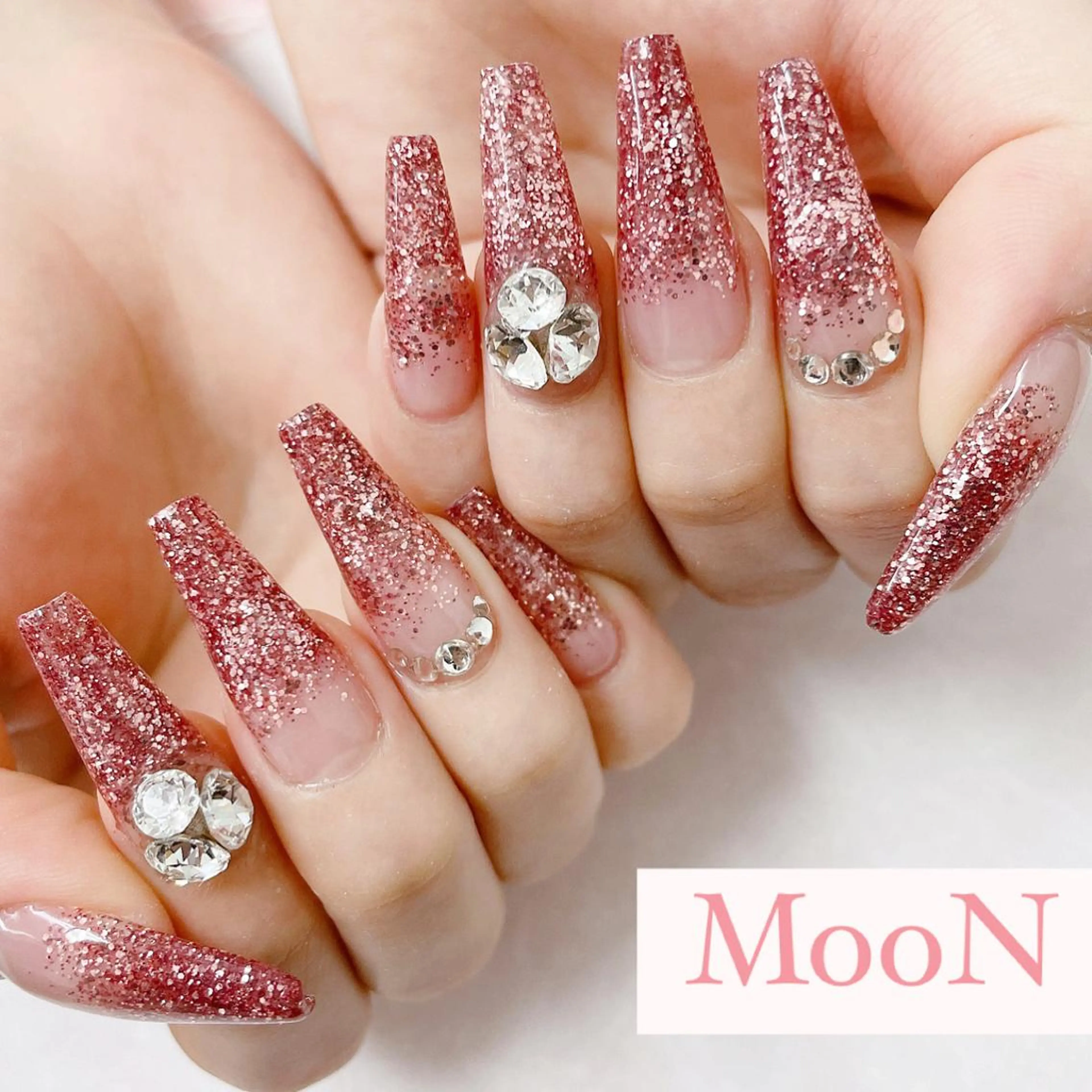 ネイル グラデーション ラメ(グリッター) ラメグラデーション ピンク ハンドネイル NailSalonMooN所属・Nail Salon MooNのネイルデザイン
