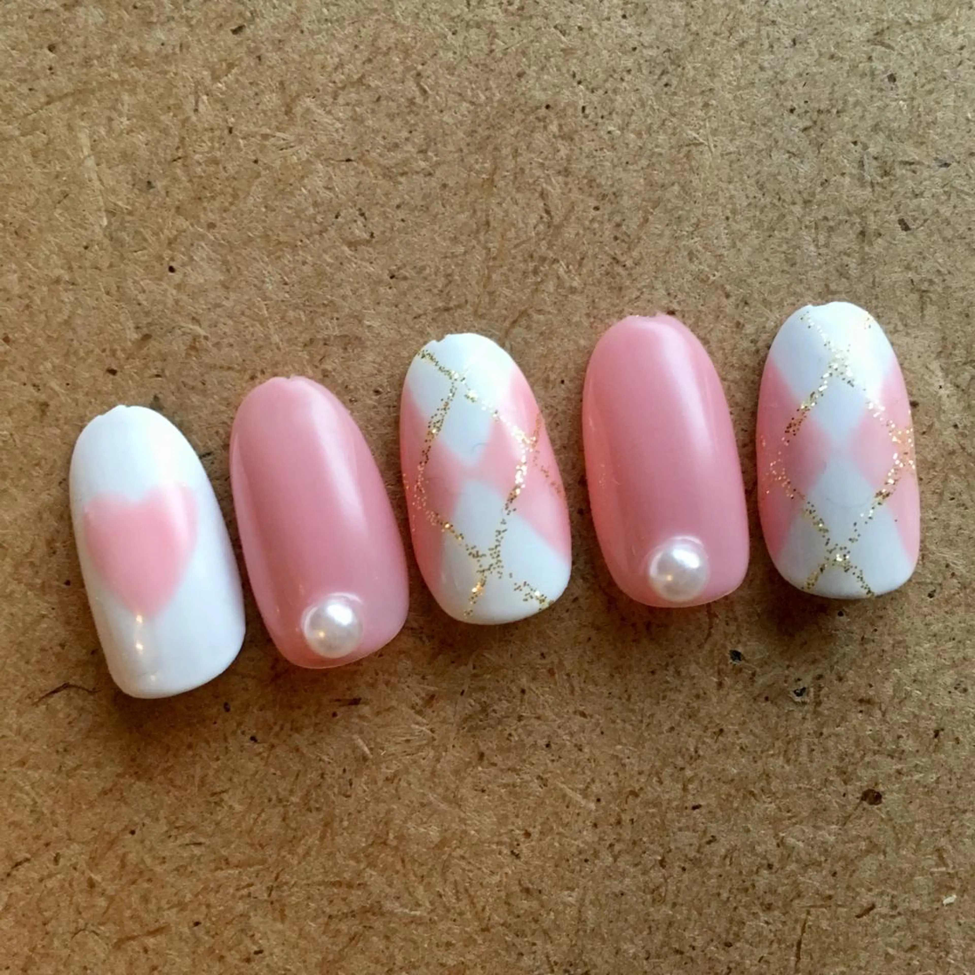 ネイル A-nail エーネイル所属・M. ERIのネイルデザイン