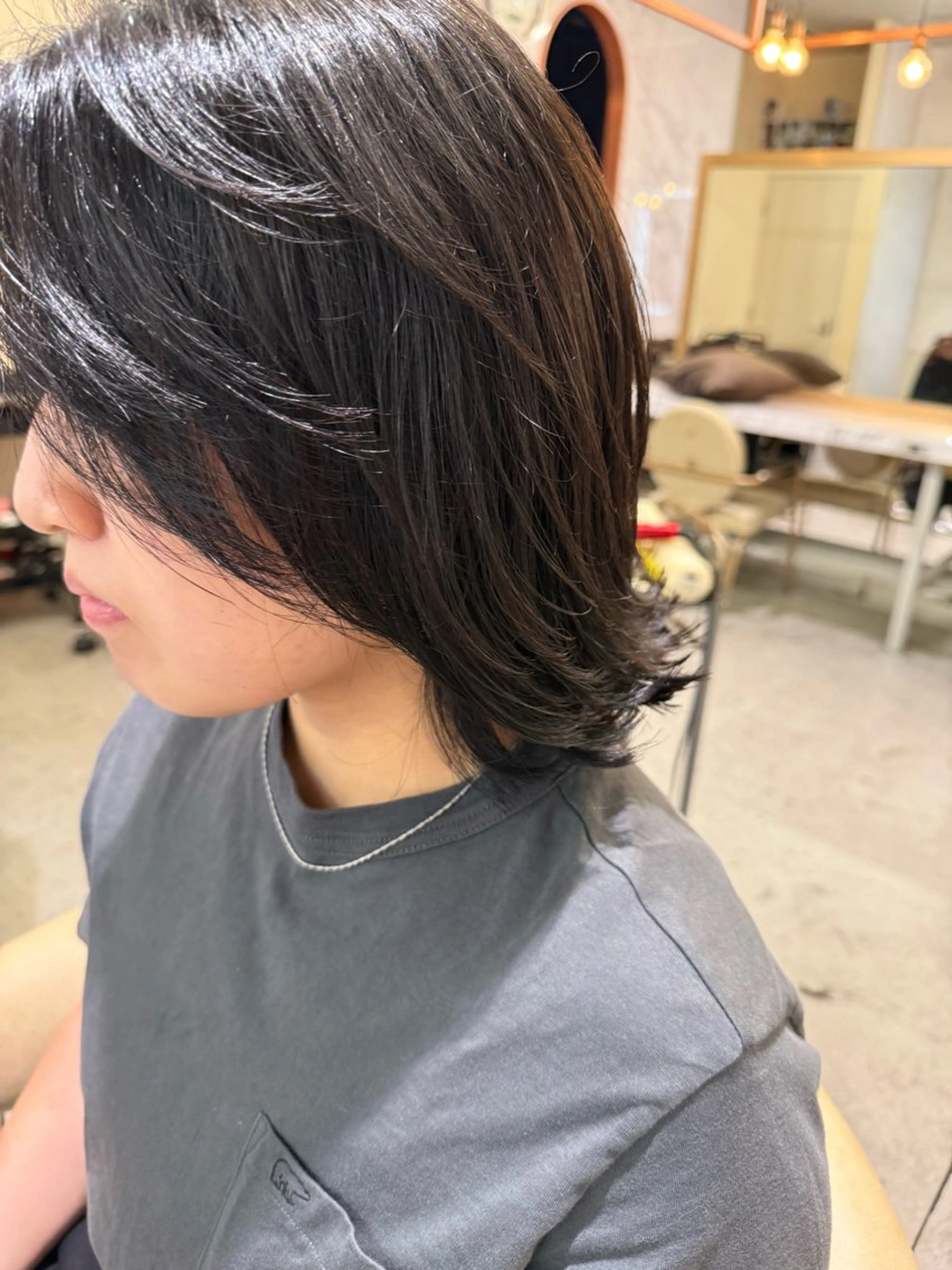 ショート ボブ レイヤーカット 外ハネヘア カット 🔥ユウト🔥メンズ 特化/赤み消しカラーのヘアスタイル