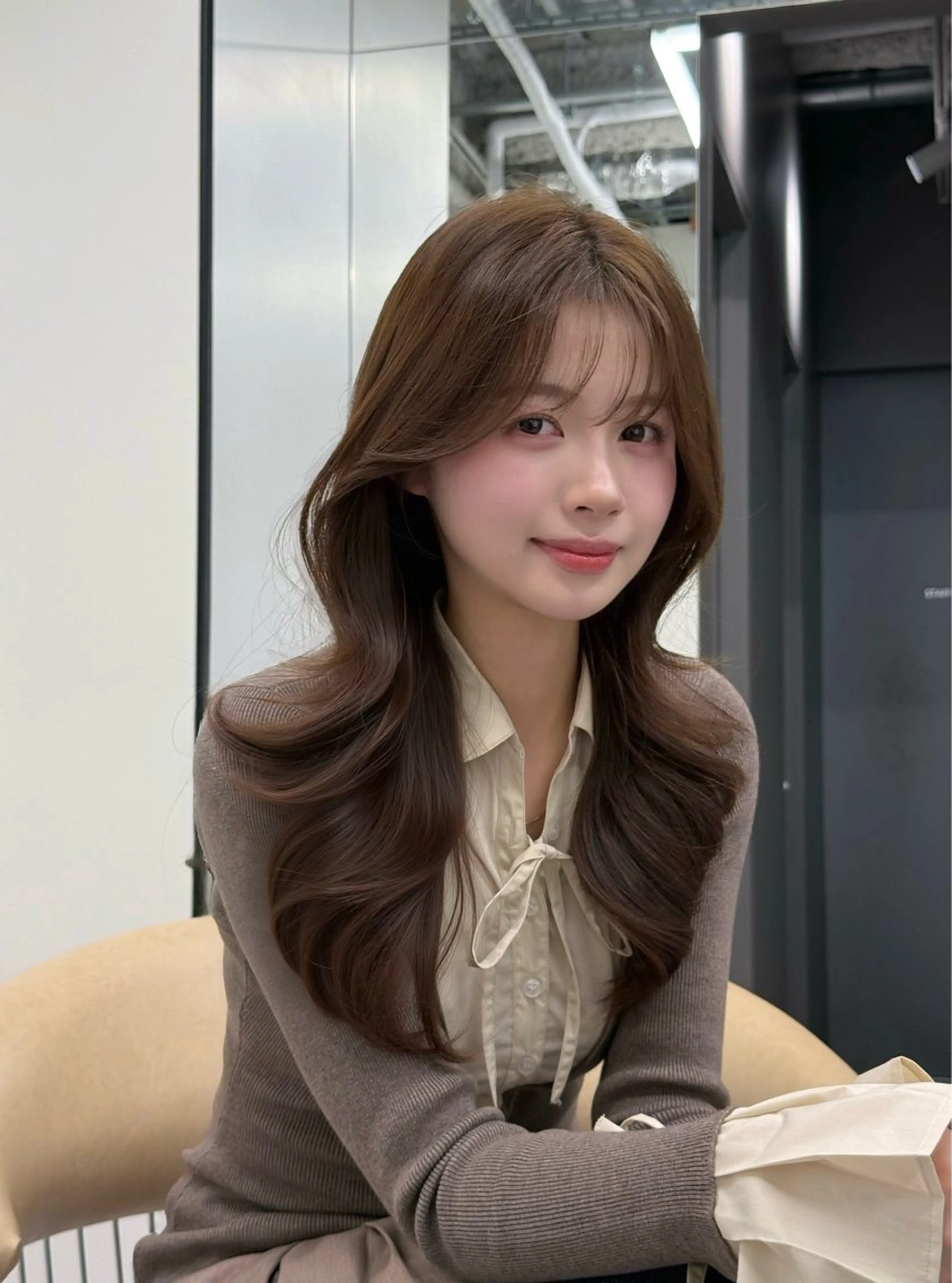 ロング カラー グレージュ ハイレイヤー レイヤーカット ロング カット ヘアカラー トリートメント 韓国ヘア/レイヤー カット SAKURAのヘアスタイル