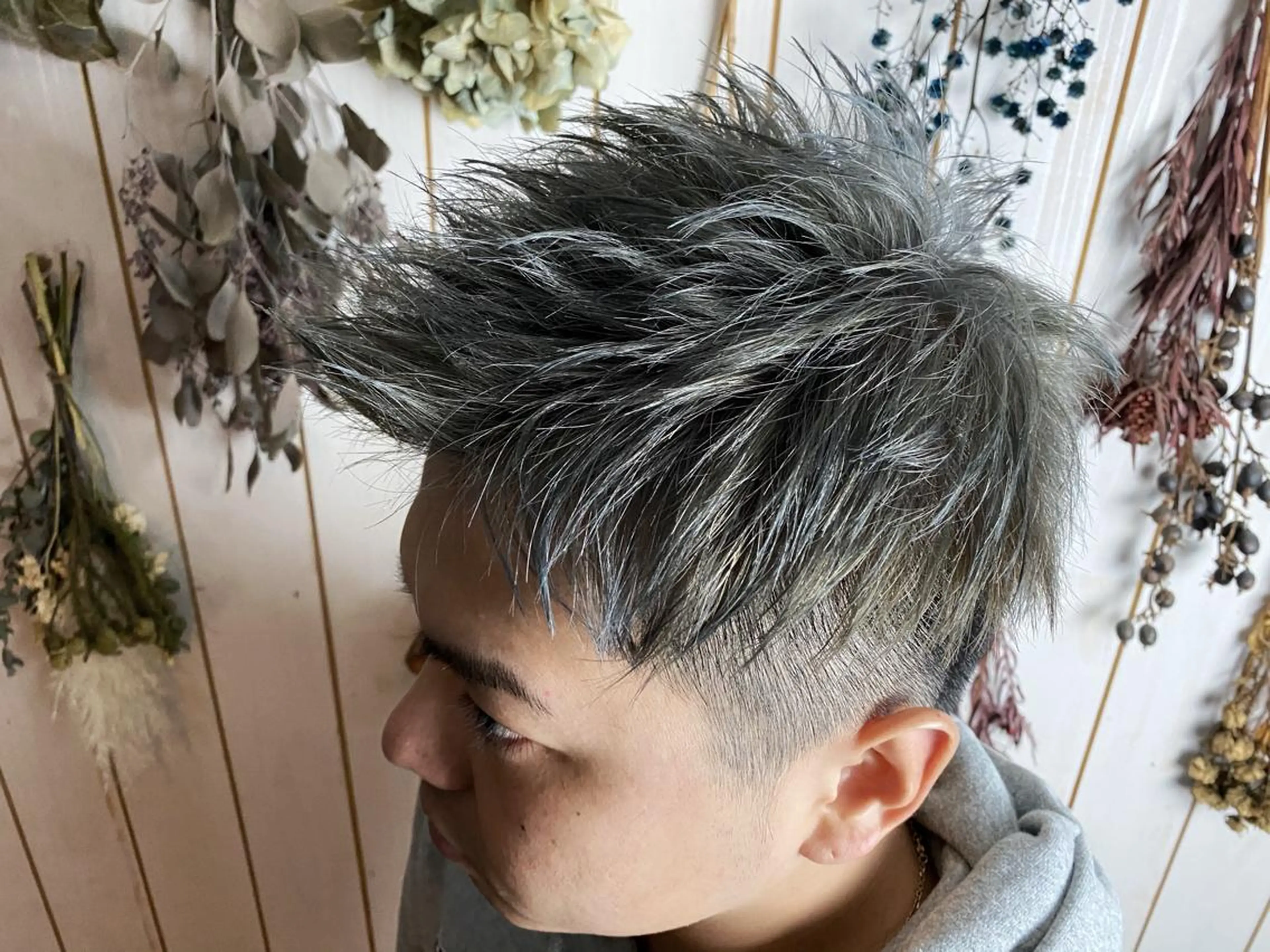 ショート カラー メンズ カット ヘッドスパ LILIS hair designのヘアスタイル