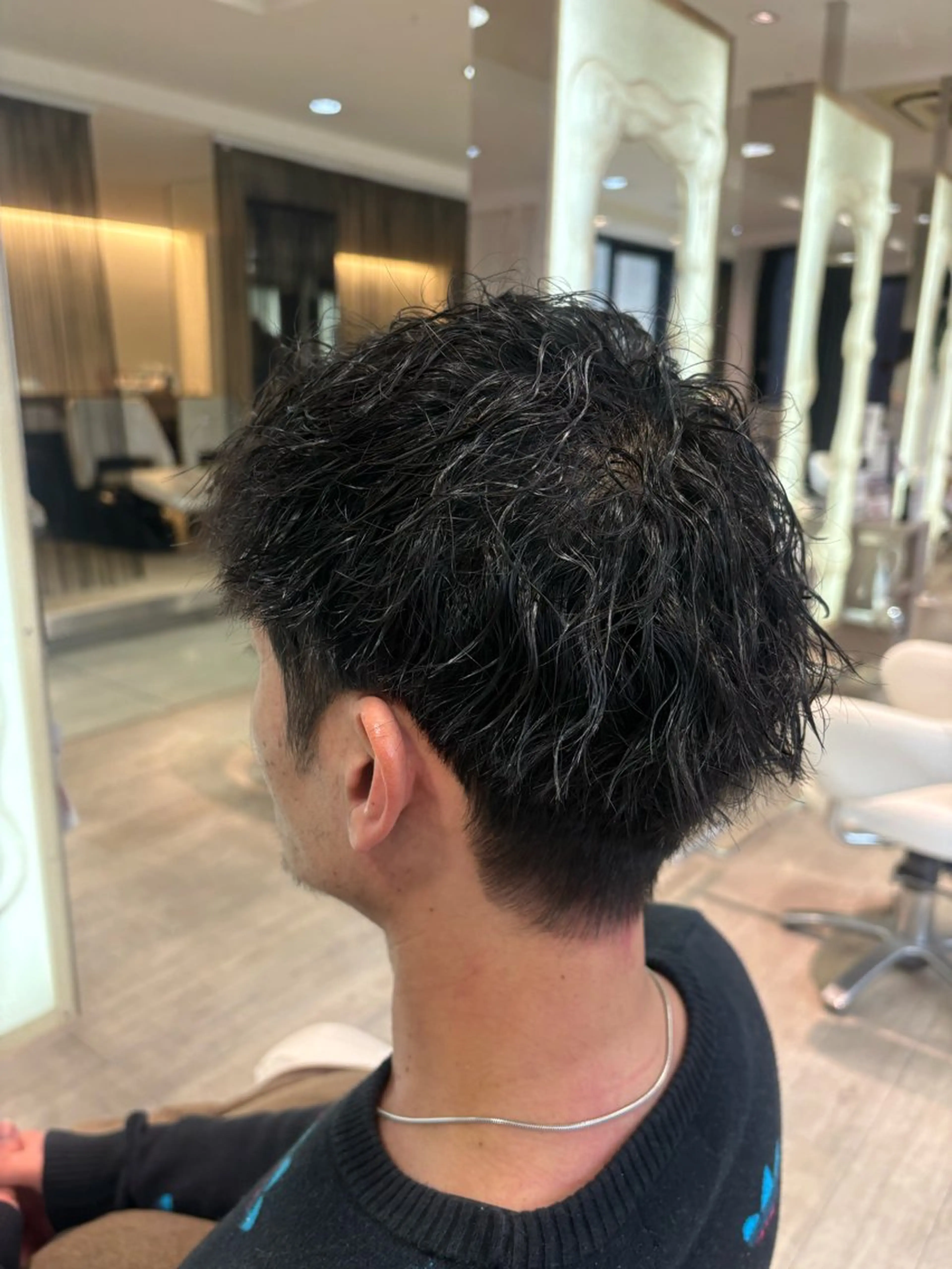 ショート パーマ カット パーマ レイヤー/ブリ ーチ/ 岡本美優のヘアスタイル