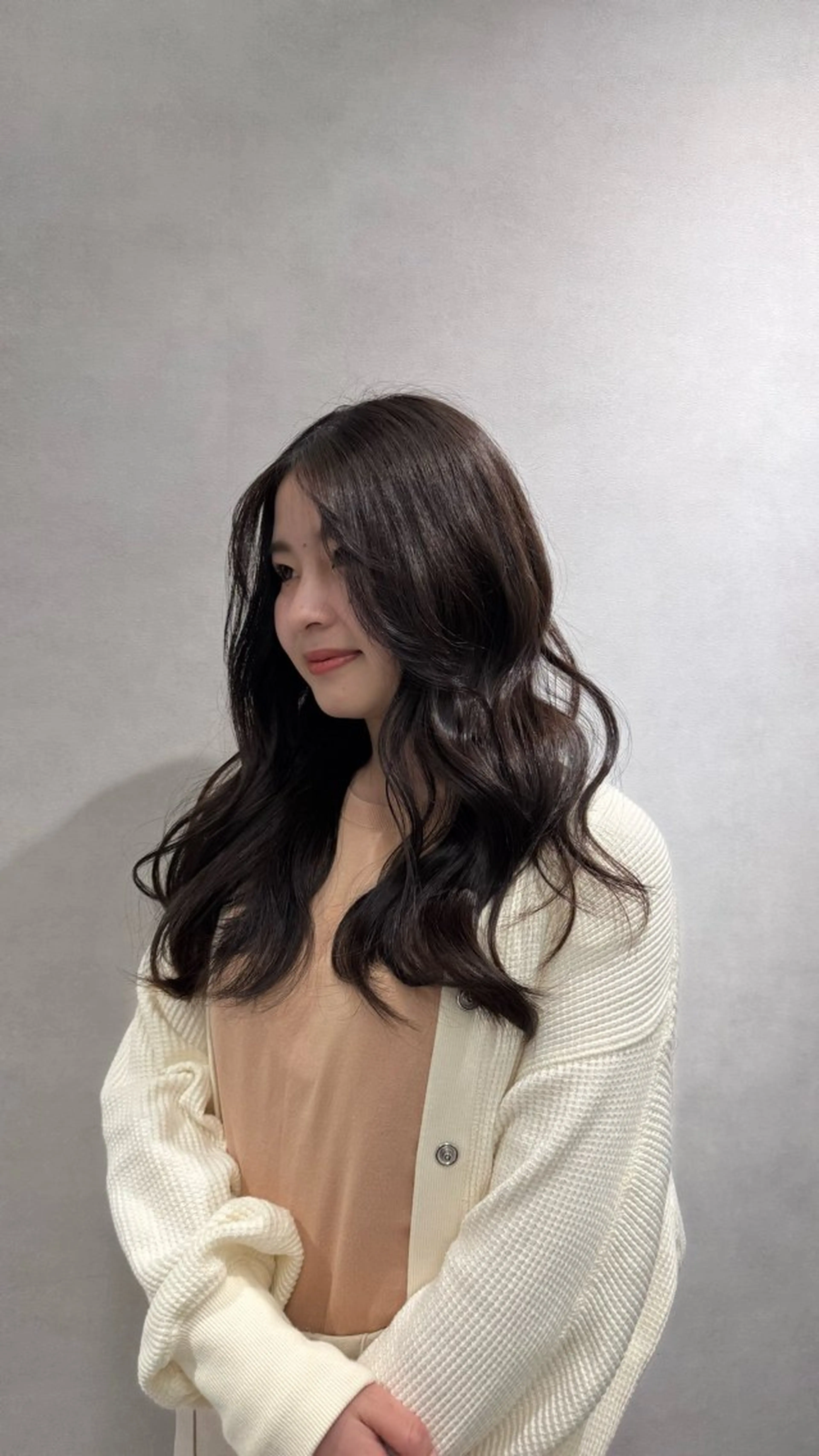 ロング モデル募集中/西梅田 naruka🍏のヘアスタイル