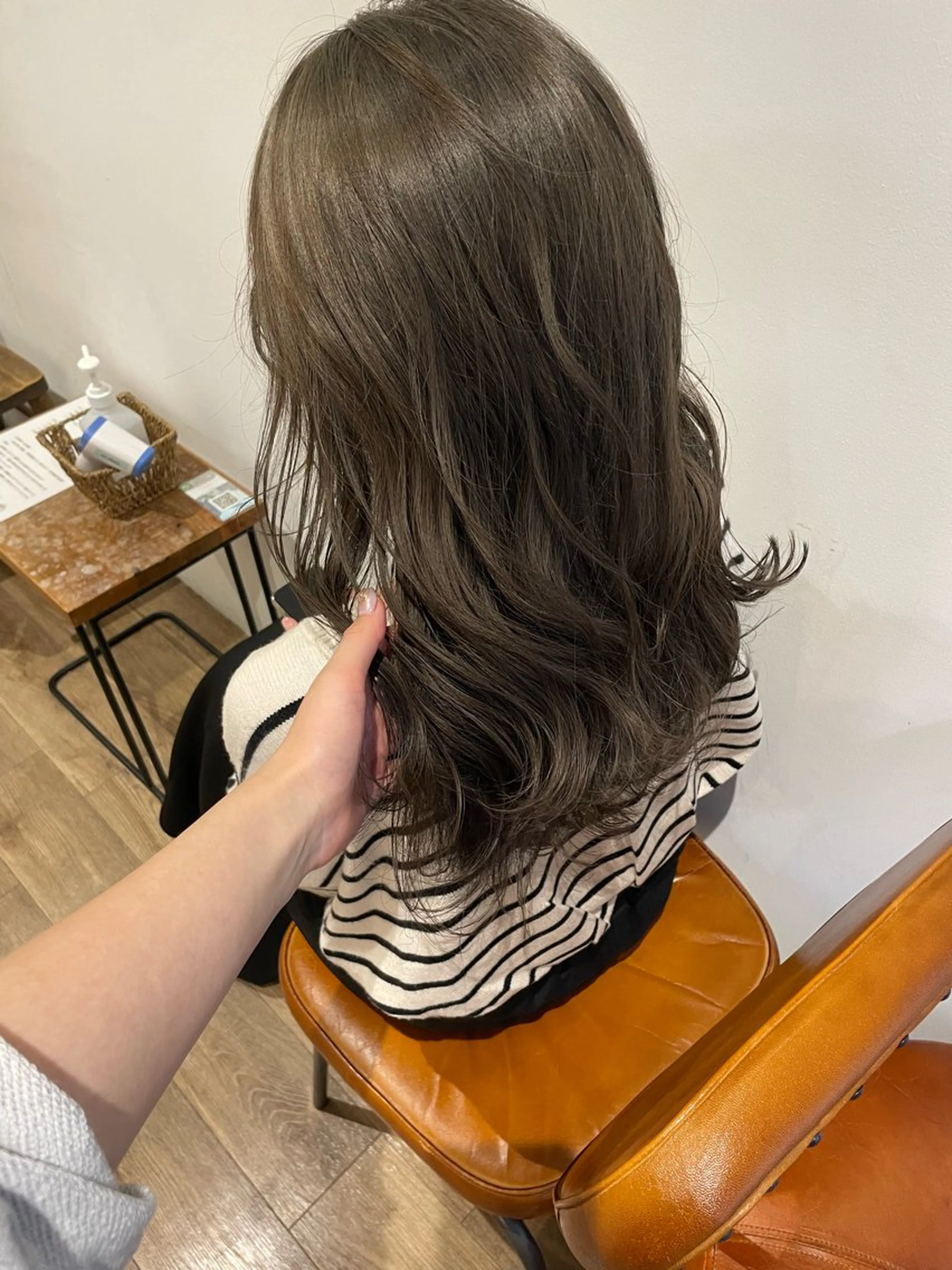 ロング カット ヘアカラー トリートメント Megu/ベージュ/ 透明感カラーのヘアスタイル