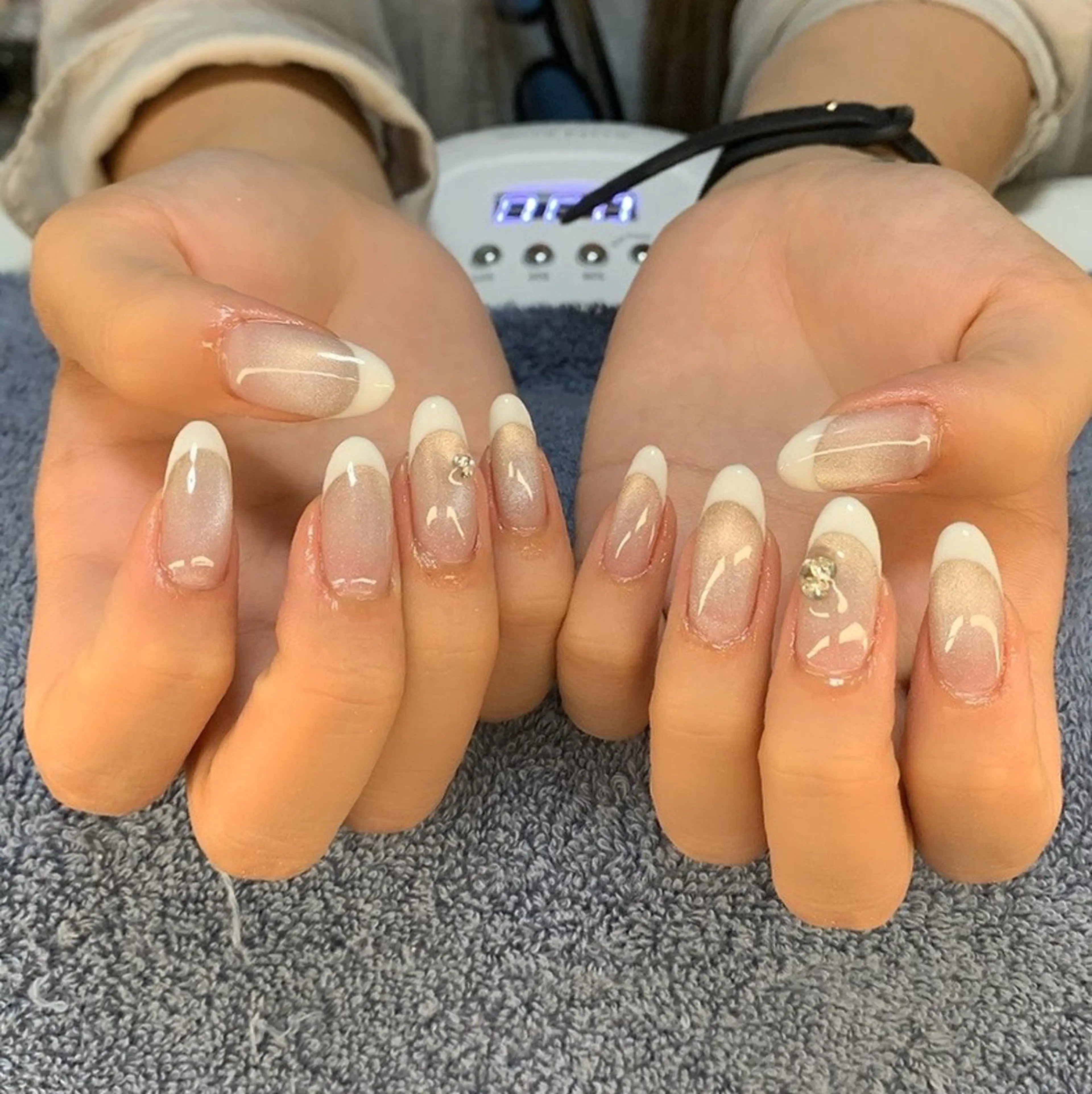 ネイル マグネットネイル ハンドネイル フットネイル MHR nailのネイルデザイン