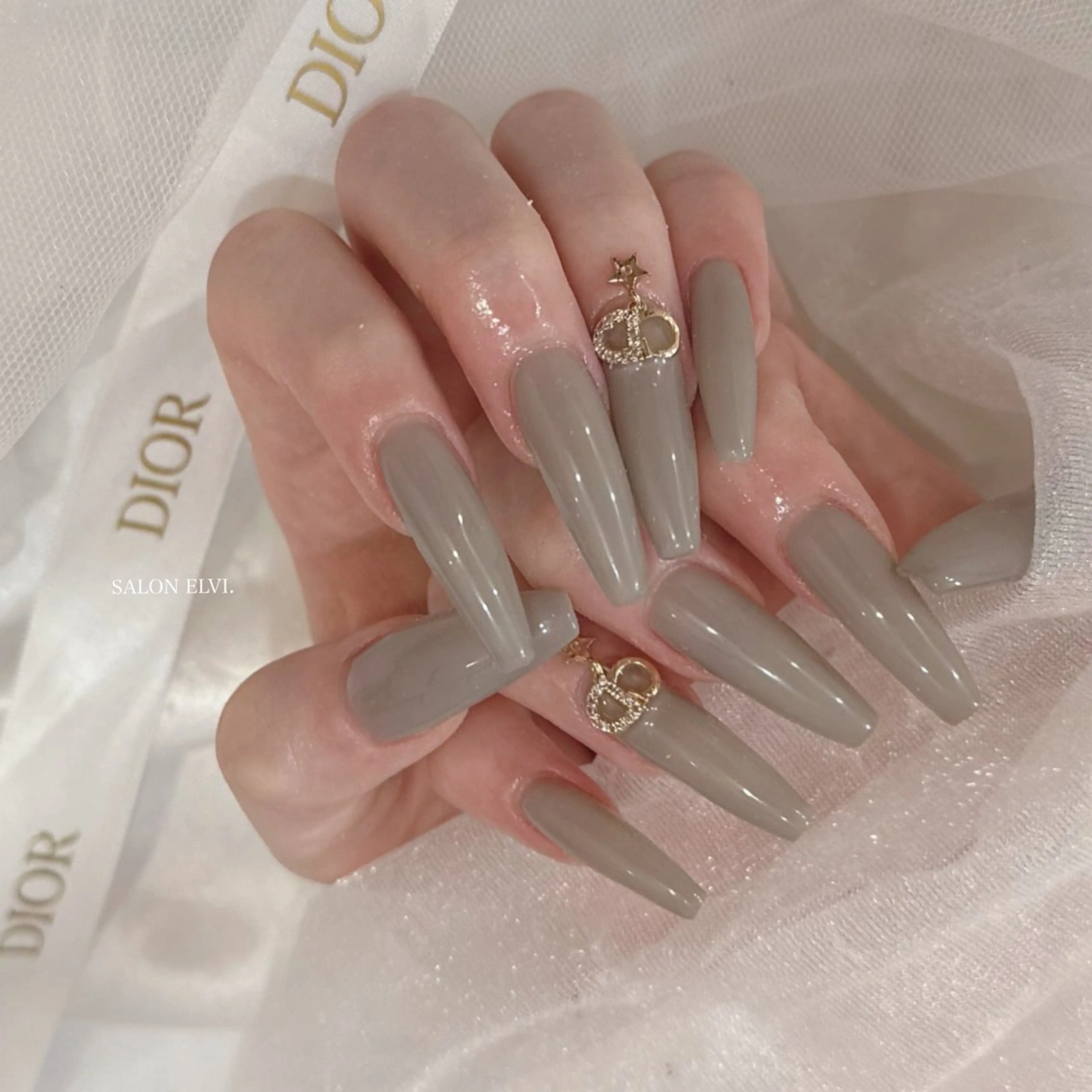 ネイル SALON ELVI.のネイルデザイン