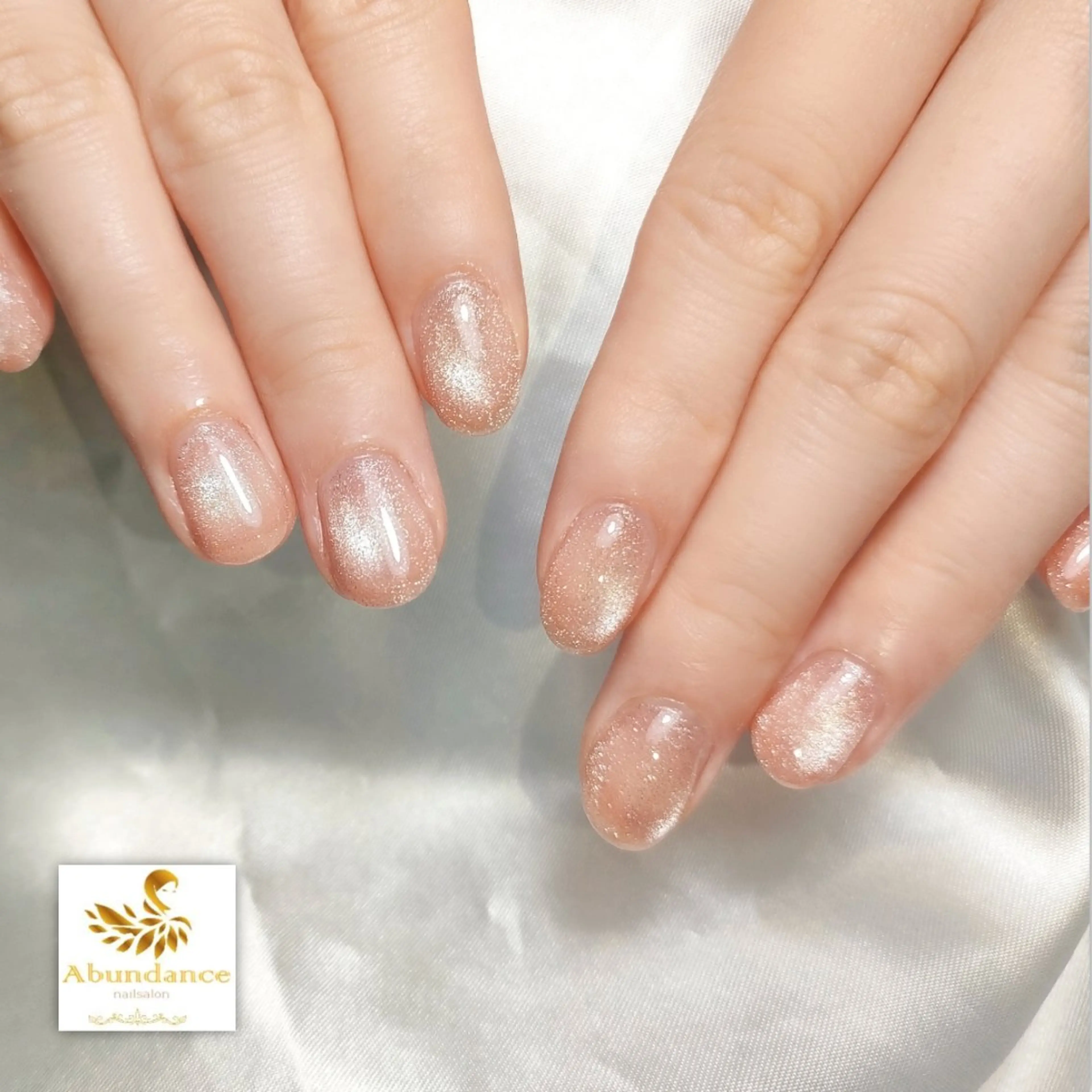 ネイル マグネットネイル ワンカラーネイル ショートネイル ハンドネイル 完全予約制個室サロン Abundancesのネイルデザイン