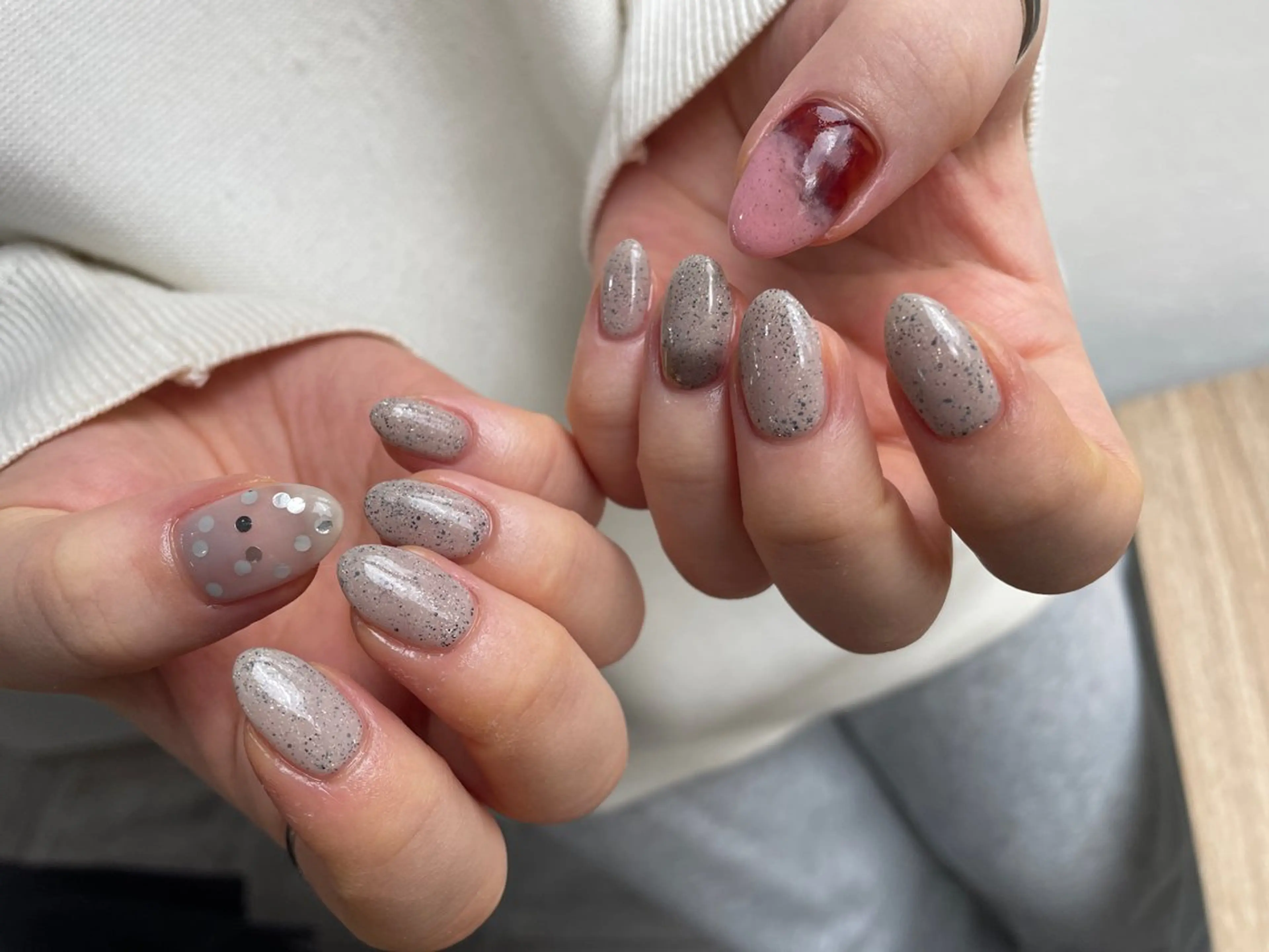 ネイル ジェルネイル 氷ネイル・うるうるネイル 韓国ネイル マグネットネイル ミラーネイル 園田 ソノダのネイルデザイン