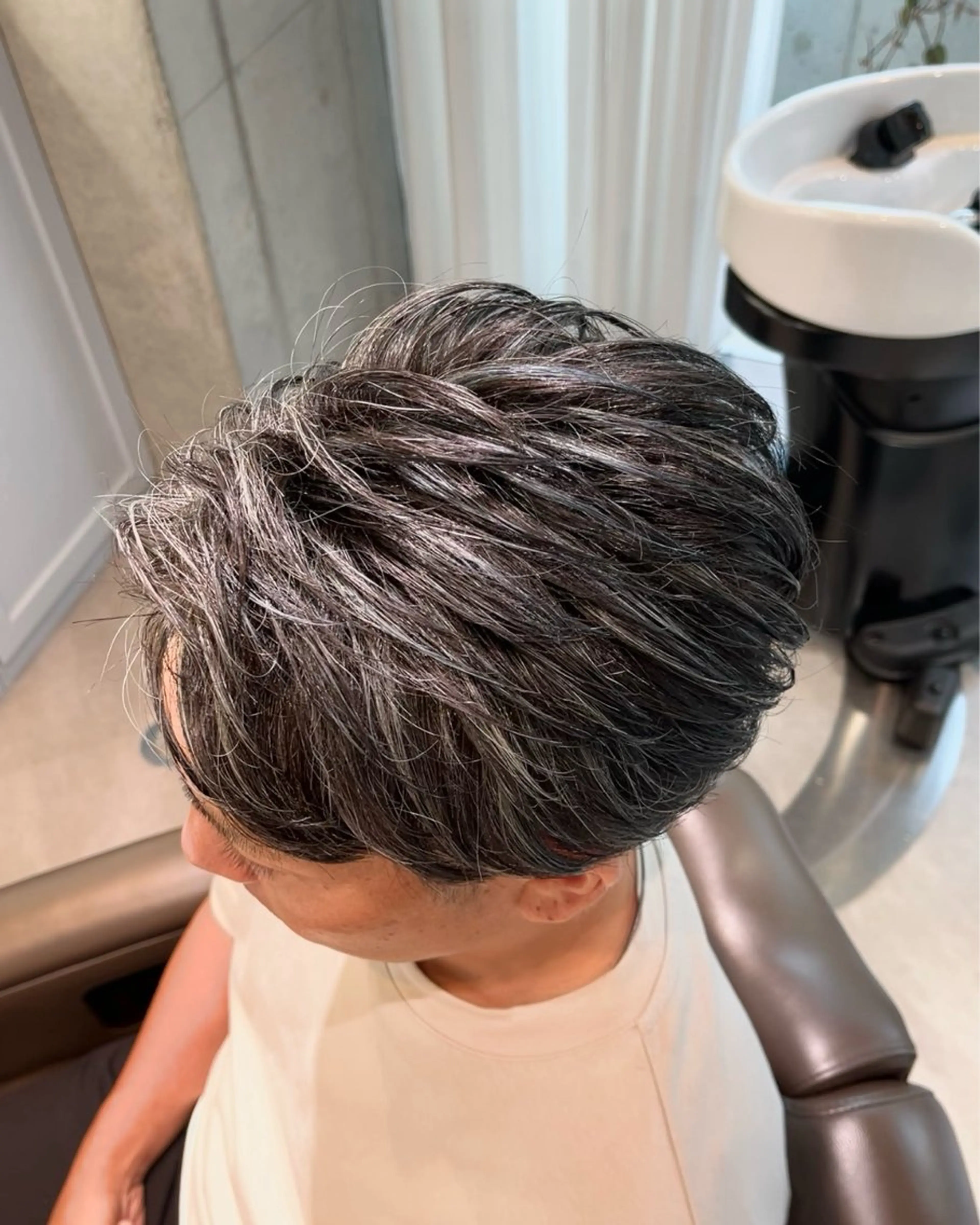 ショート ハイライト 早稲田 千尋のヘアスタイル