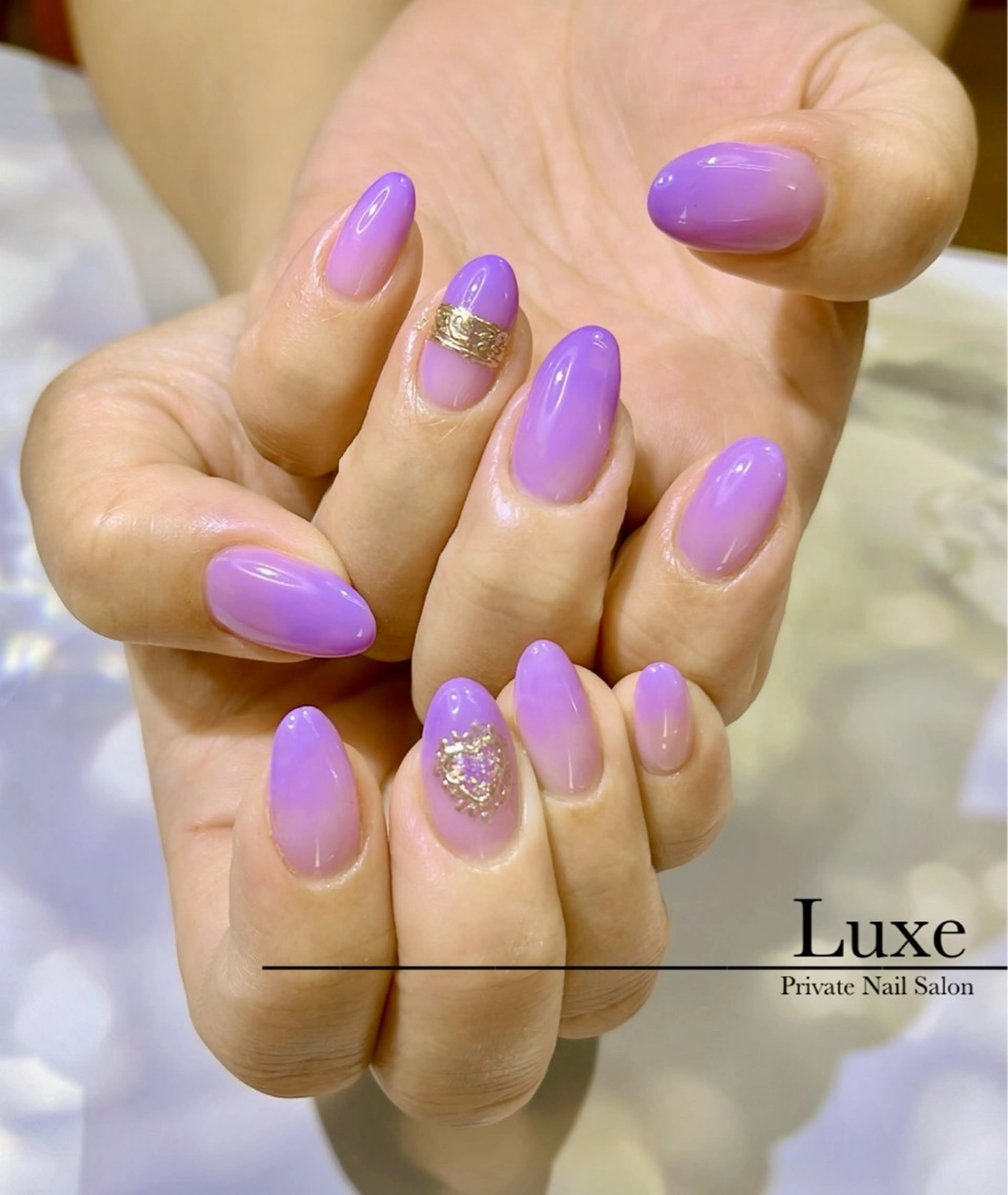 ネイル アートネイル グラデーション ミラーネイル Nailsalon   Luxe所属・nail salon Luxe【リュクス】のネイルデザイン