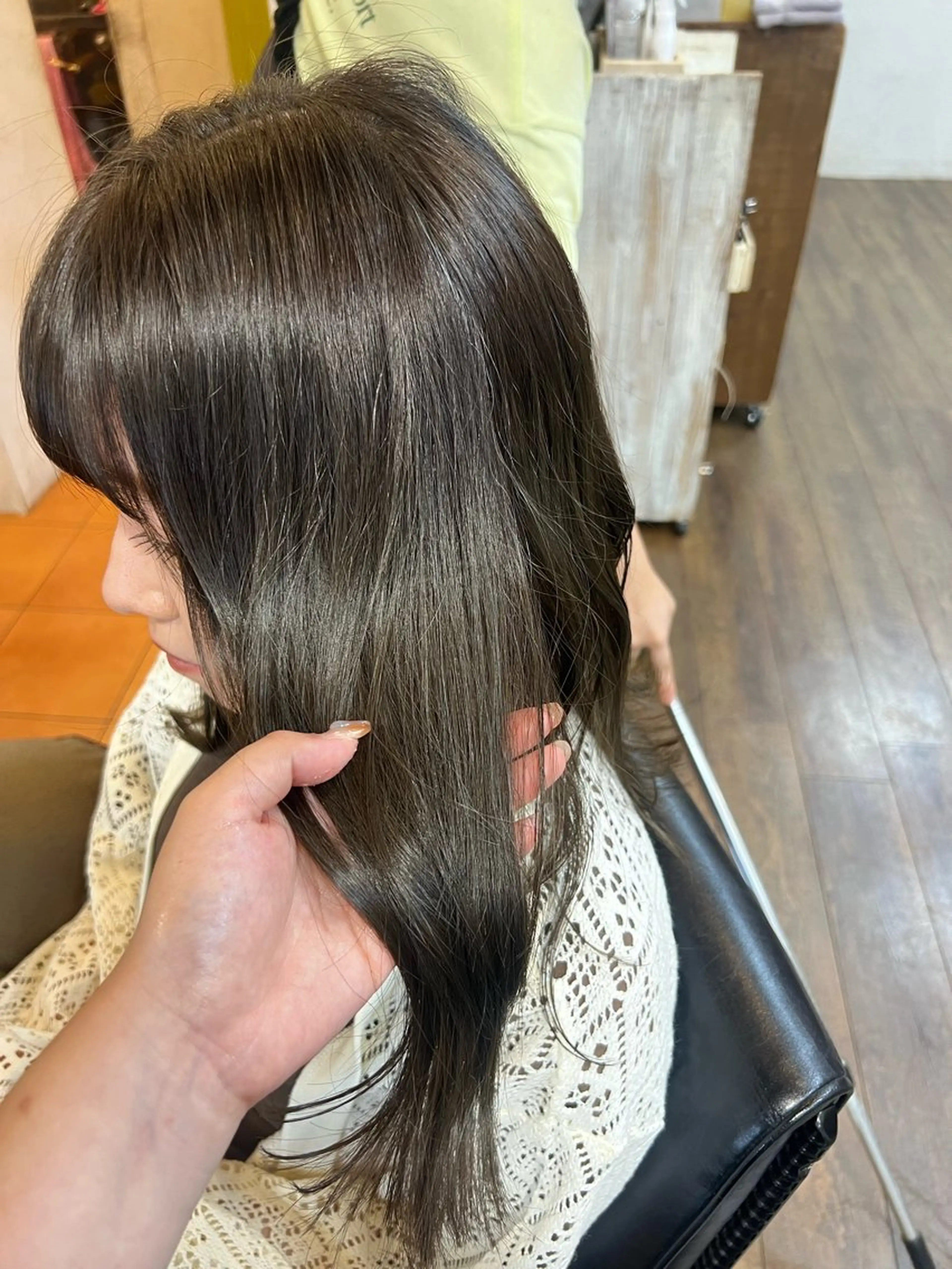 ミディアム カラー 透明感カラー カット ヘアカラー 平井/レイヤーカット /ハッシュカット🩰のヘアスタイル