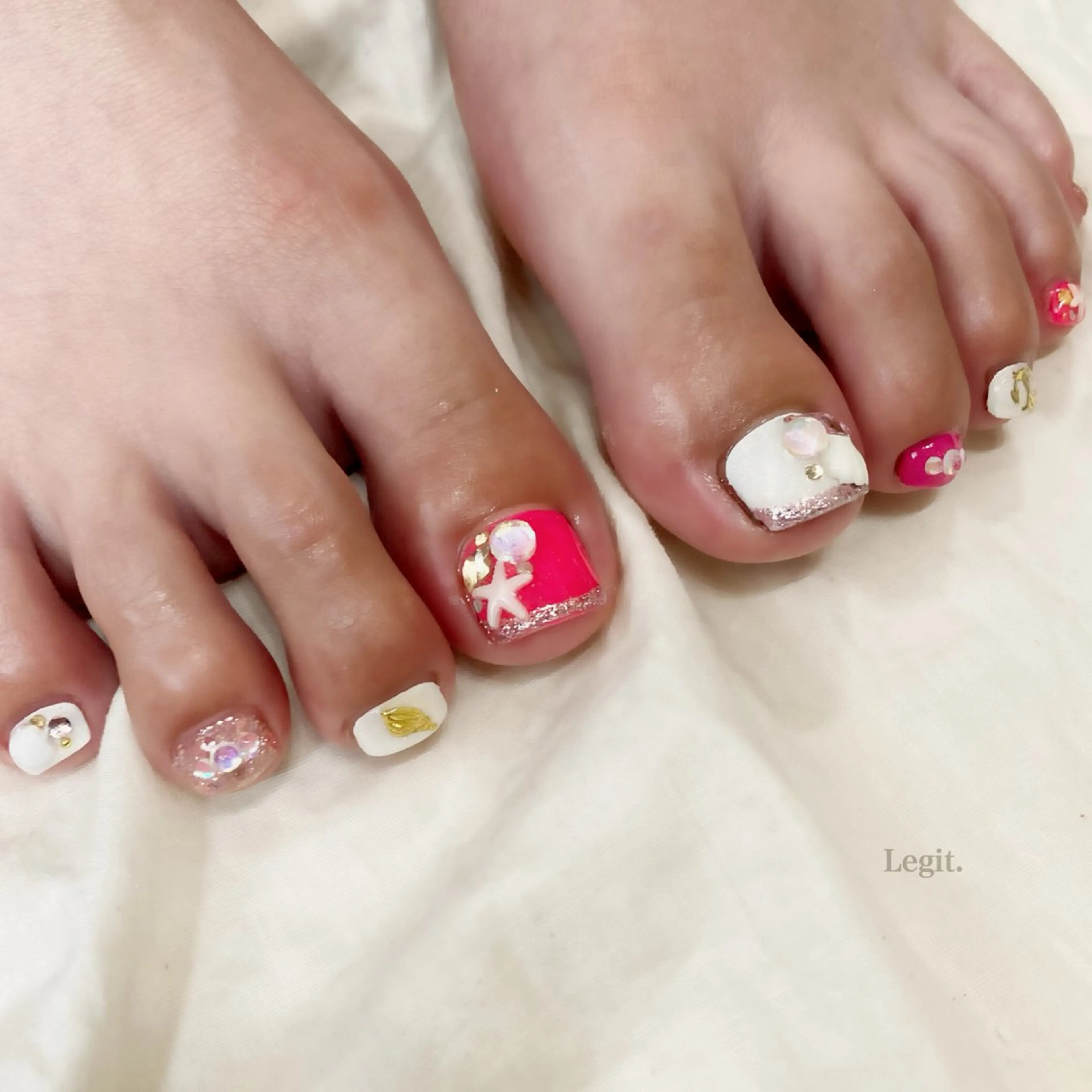 ネイル Legit nail salonのネイルデザイン