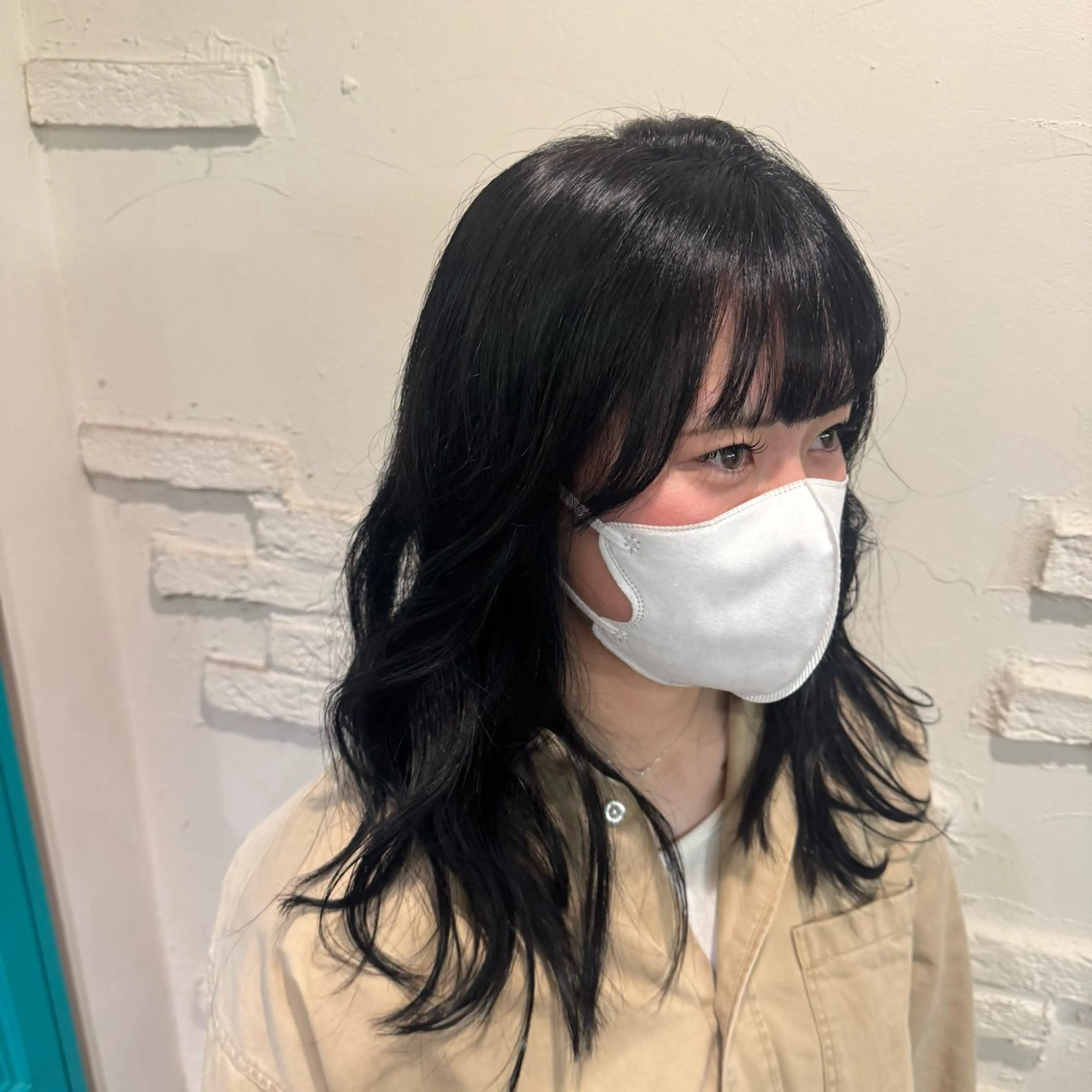 ミディアム カラー ヘアアレンジ カット ヘアカラー トリートメント MINT Moeのヘアスタイル