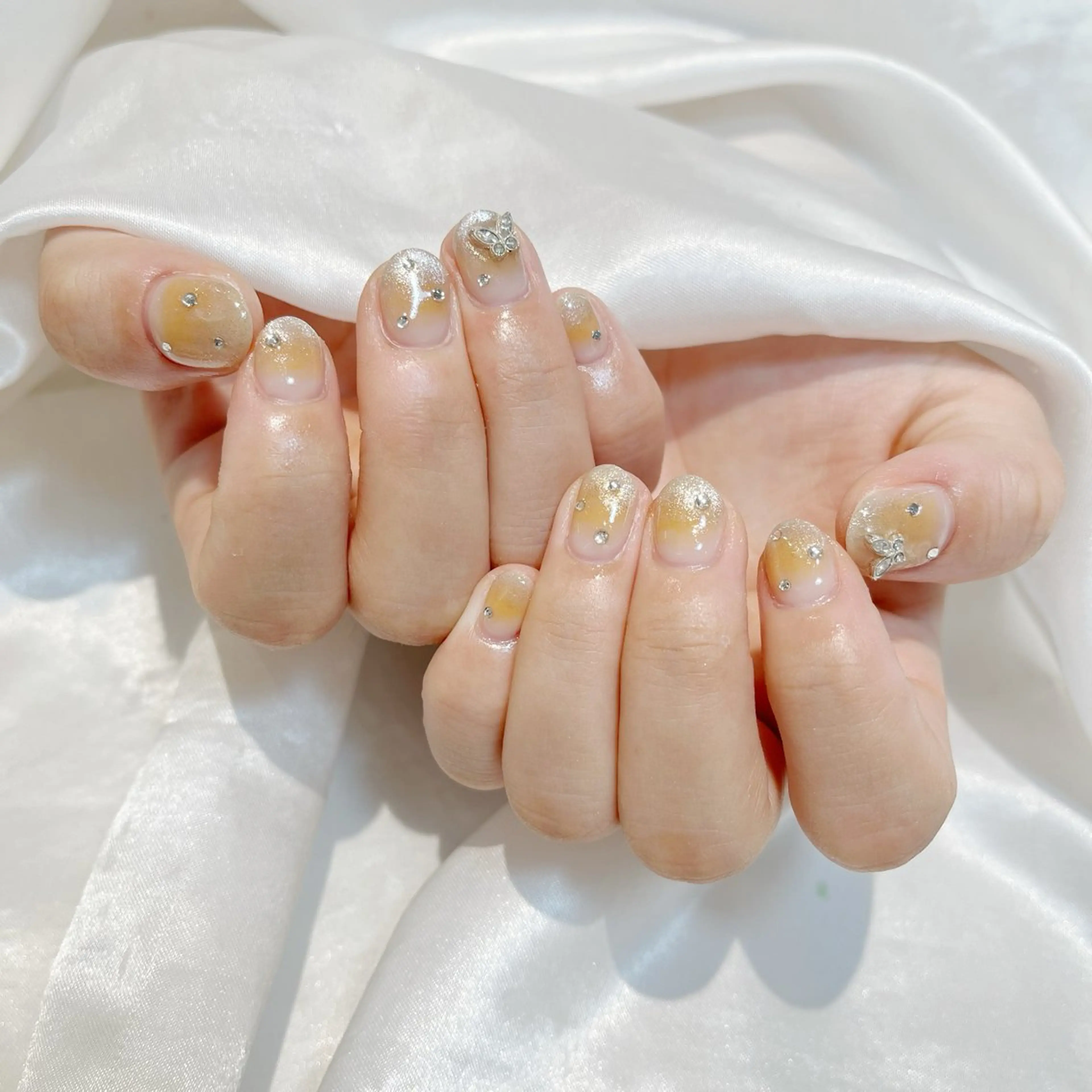 ネイル WISTERIA aisaのネイルデザイン