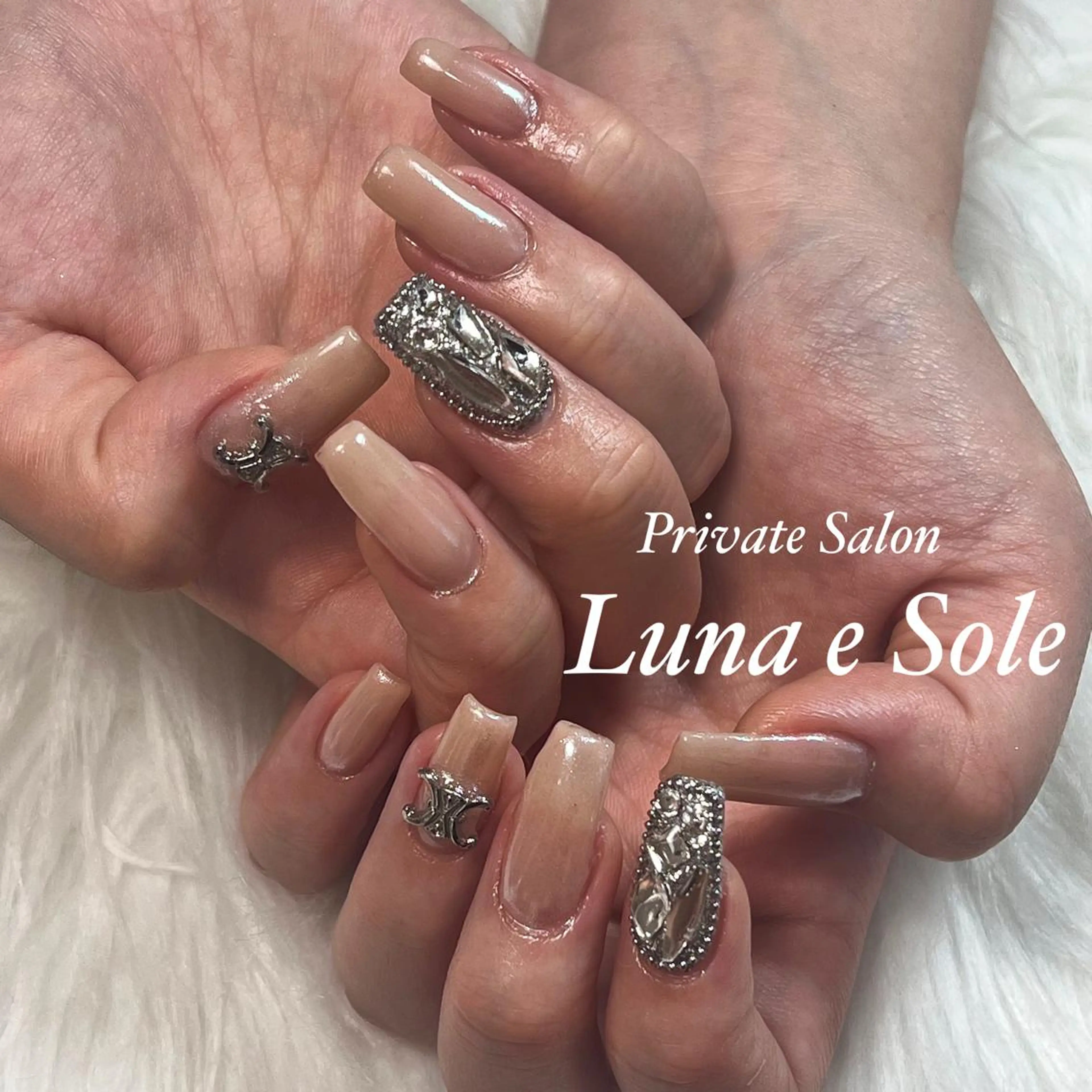 ネイル Luna e  Soleのネイルデザイン