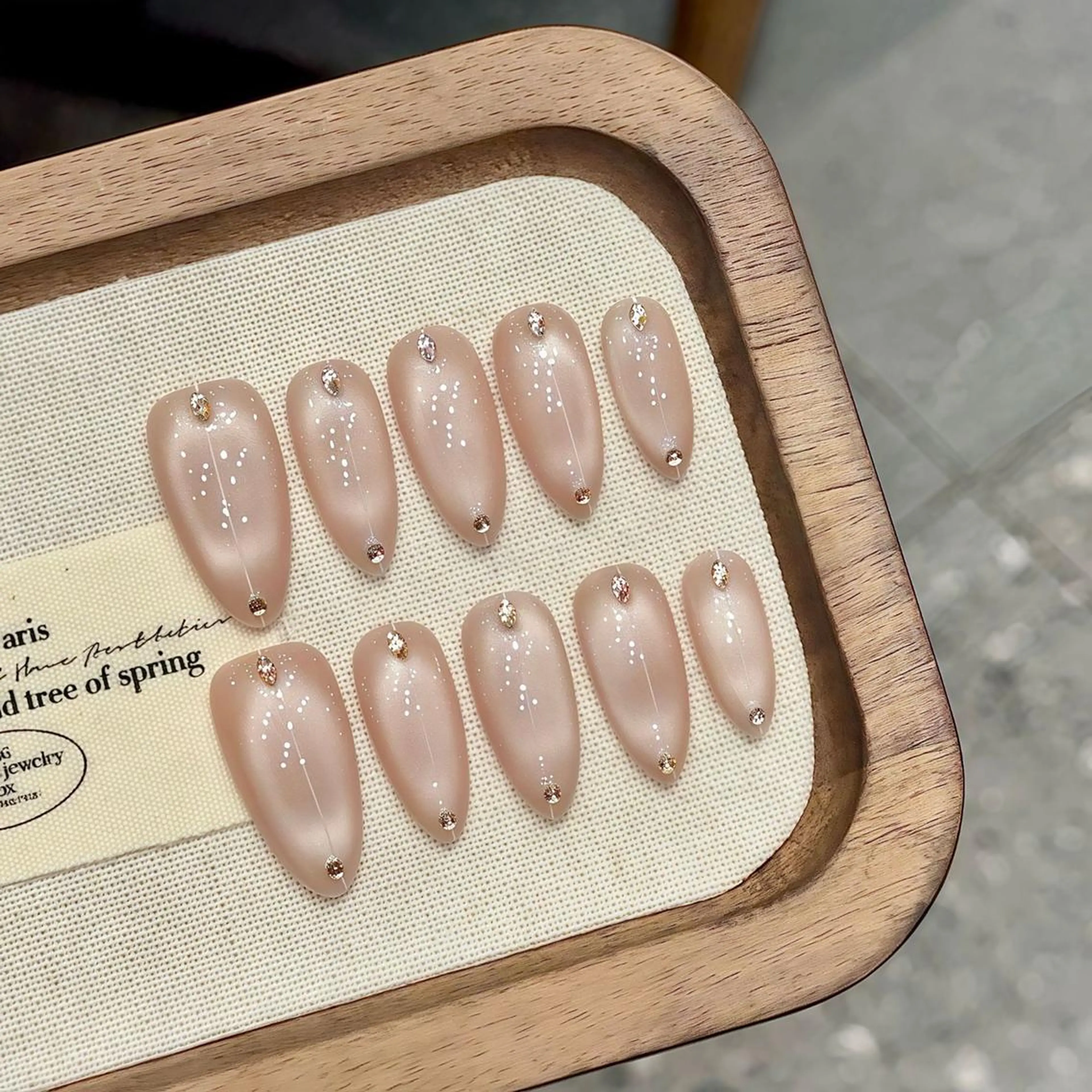ネイル ハンドネイル ハンドケア Amy 🤍のネイルデザイン