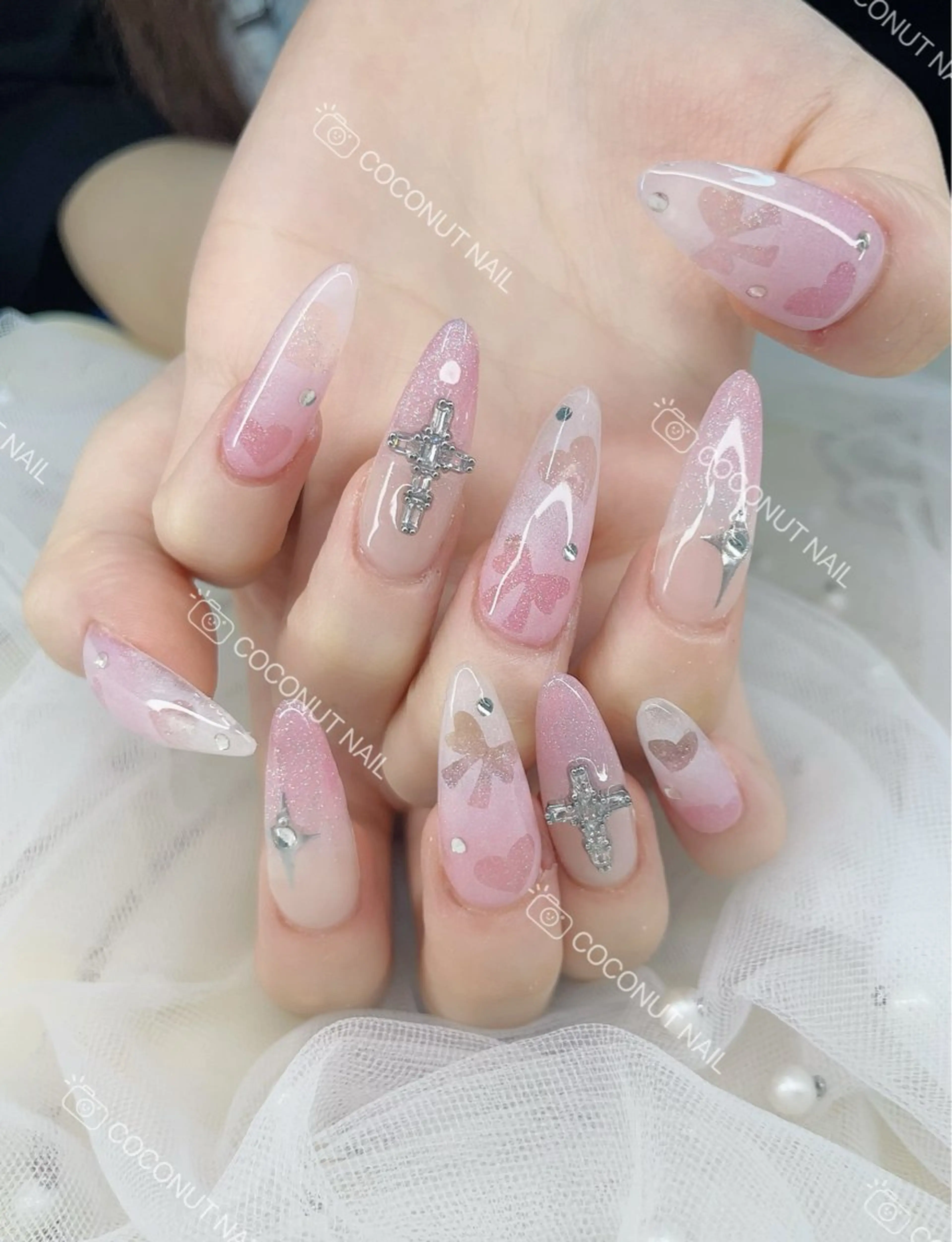 ネイル ハンドネイル 神田 ココナッツのネイルデザイン