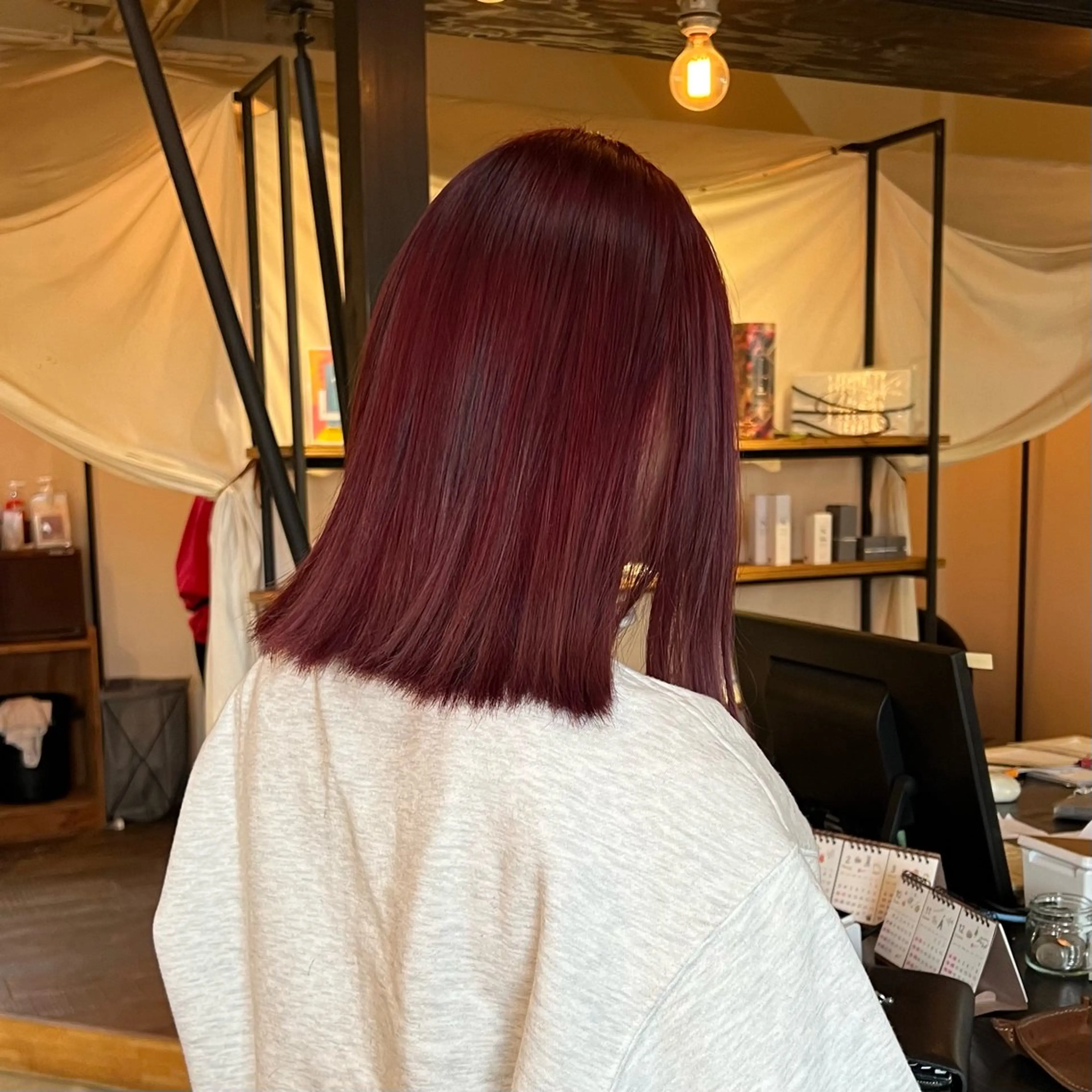 カラー ブリーチ ヘアカラー シマダ ユウナのヘアスタイル