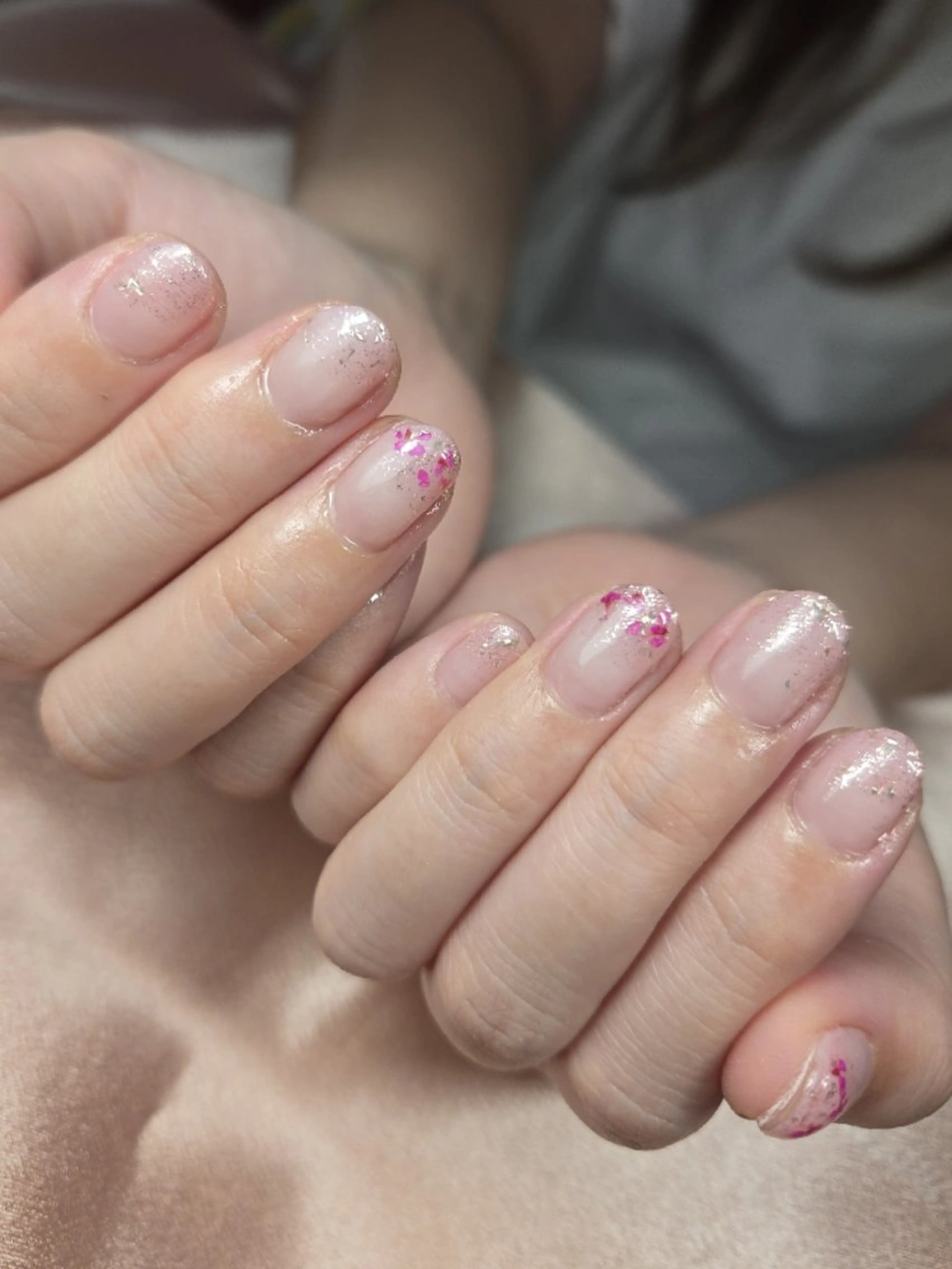 ネイル キラキラネイル シンプルネイル フットネイル ネイルサロンベルティ .ひとみのネイルデザイン