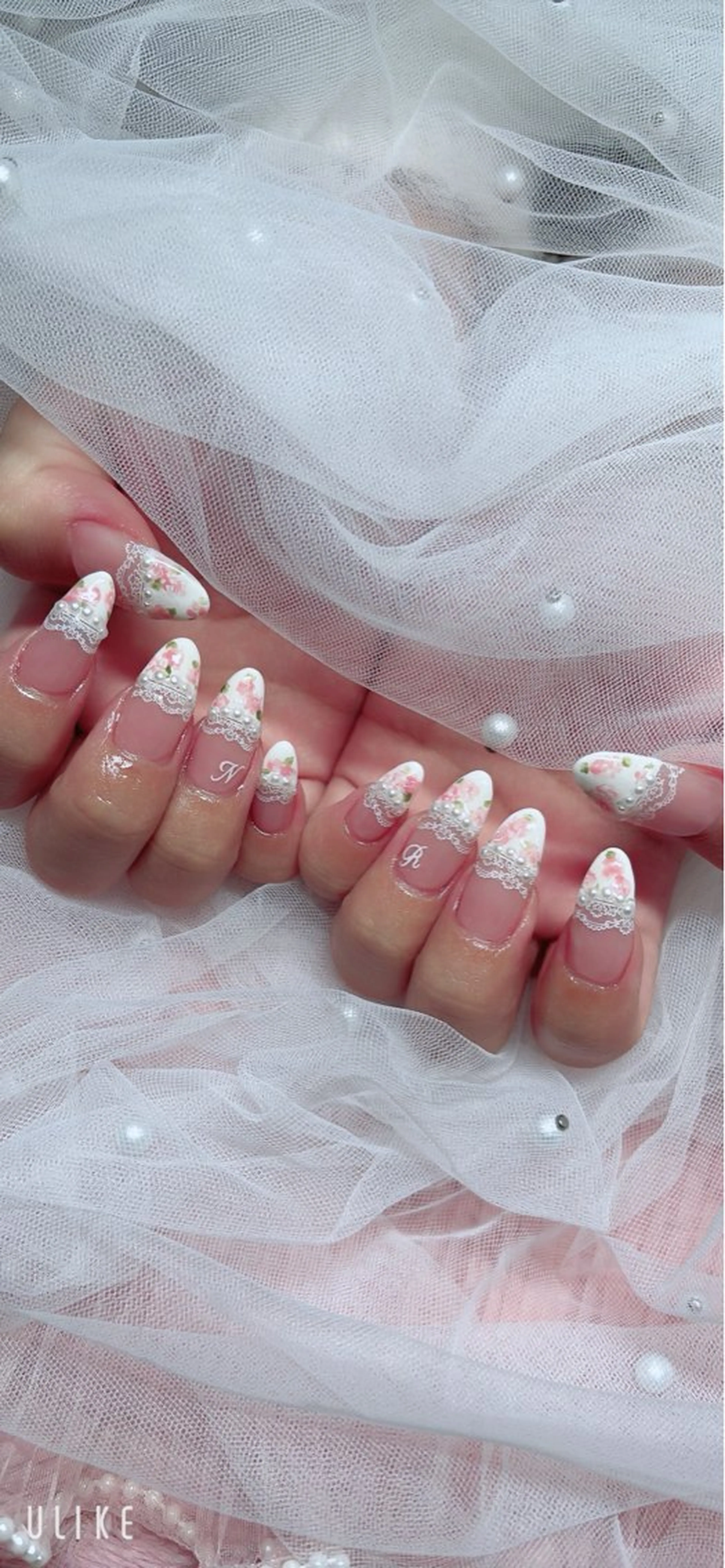 ネイル ガーリー 持ち込み ハンドネイル RiLion💗 Risa🦋💜のネイルデザイン