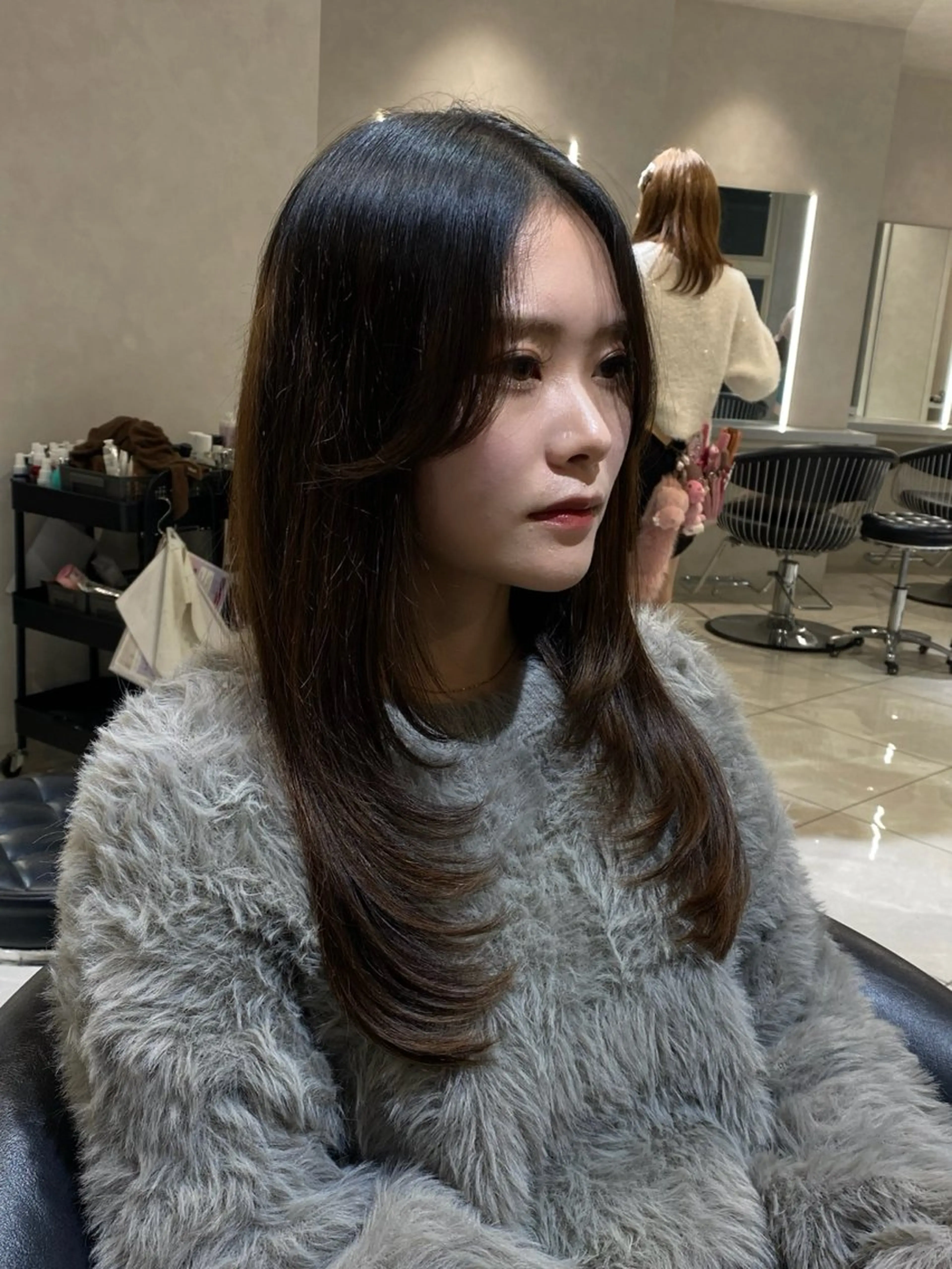 ロング レイヤーカット ハイトーン／ フウカ‎🤍のヘアスタイル