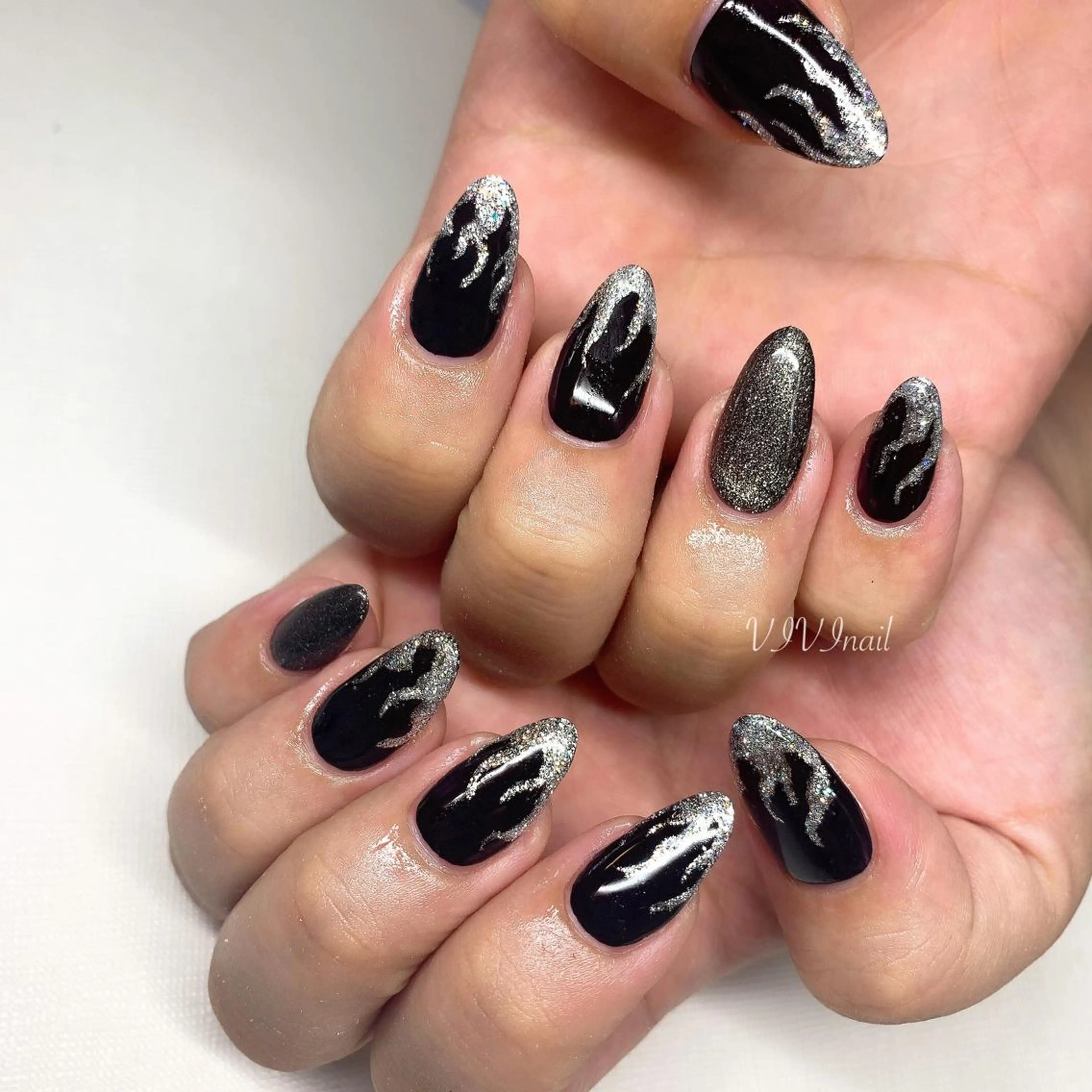 ネイル キラキラネイル ハンドネイル vivi nailのネイルデザイン